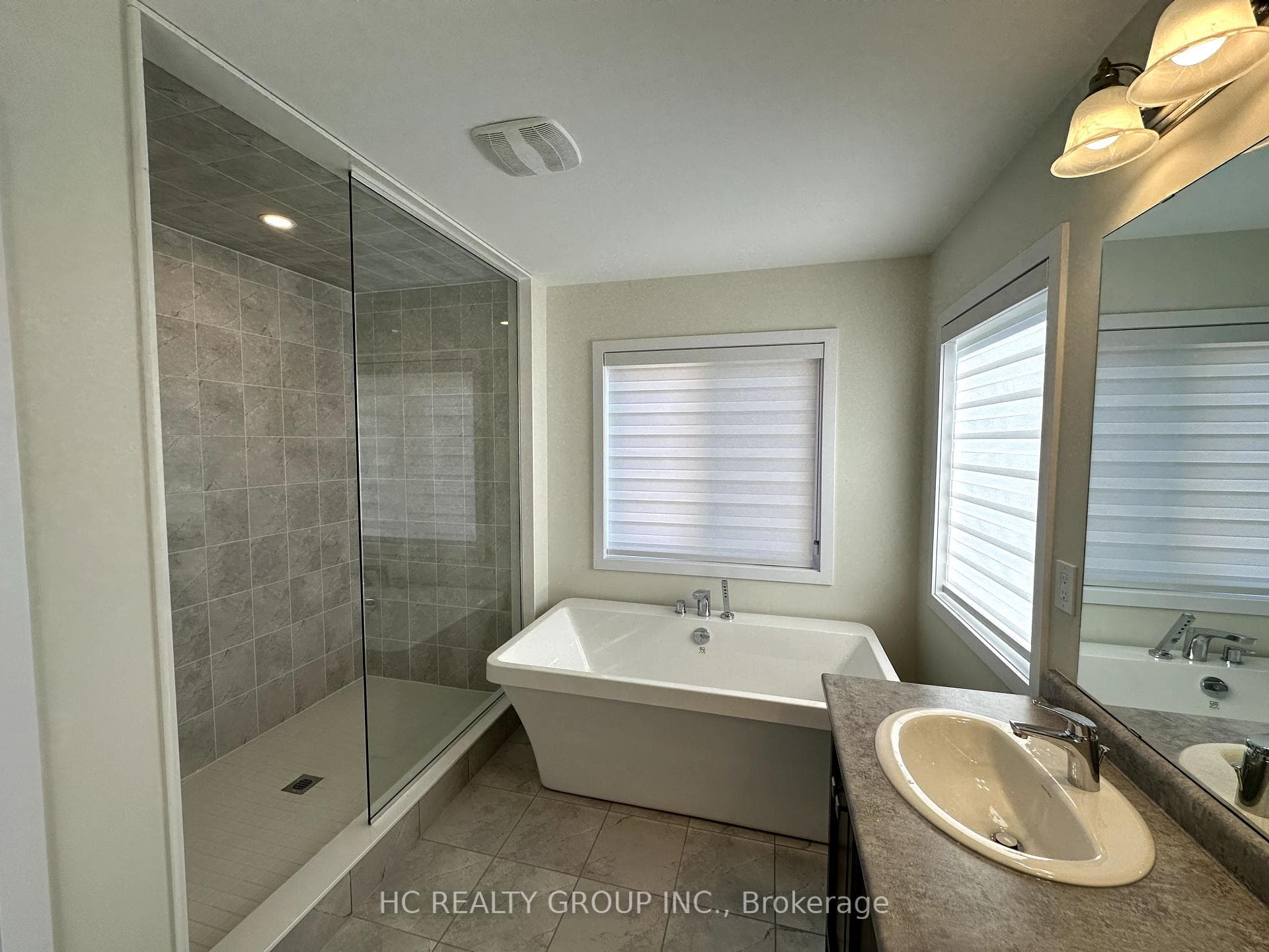 152 Lumb Drive photo 10