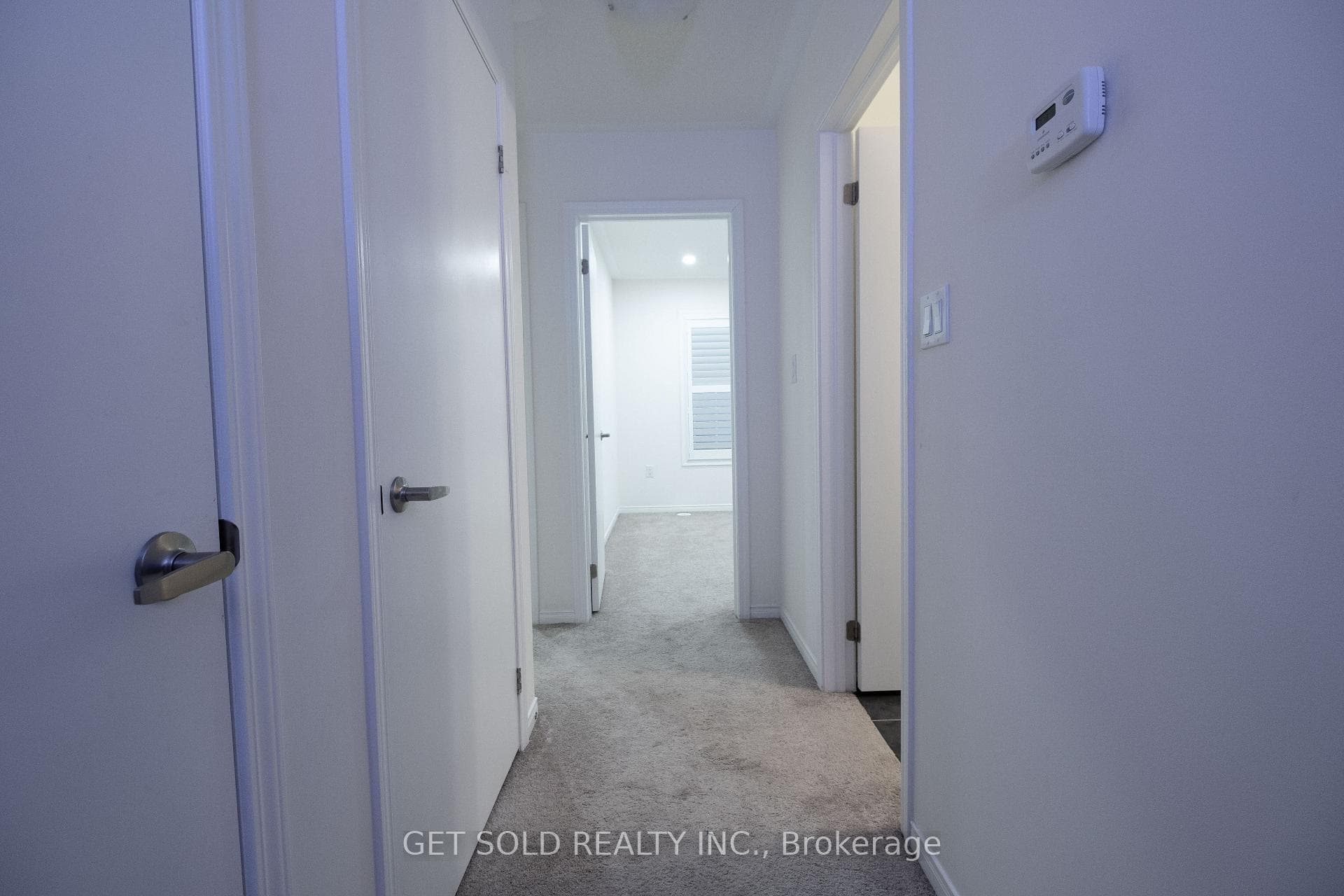 10 Loana Lane photo 19