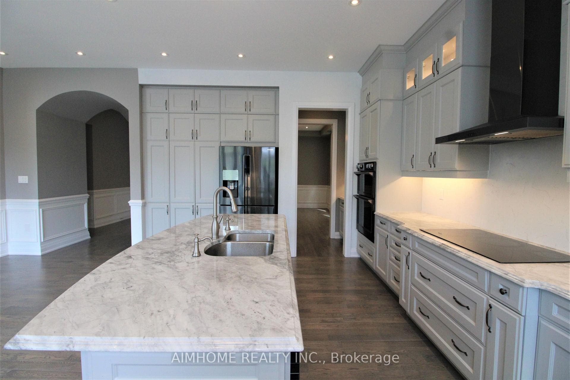 151 Bridgepointe Court photo 6