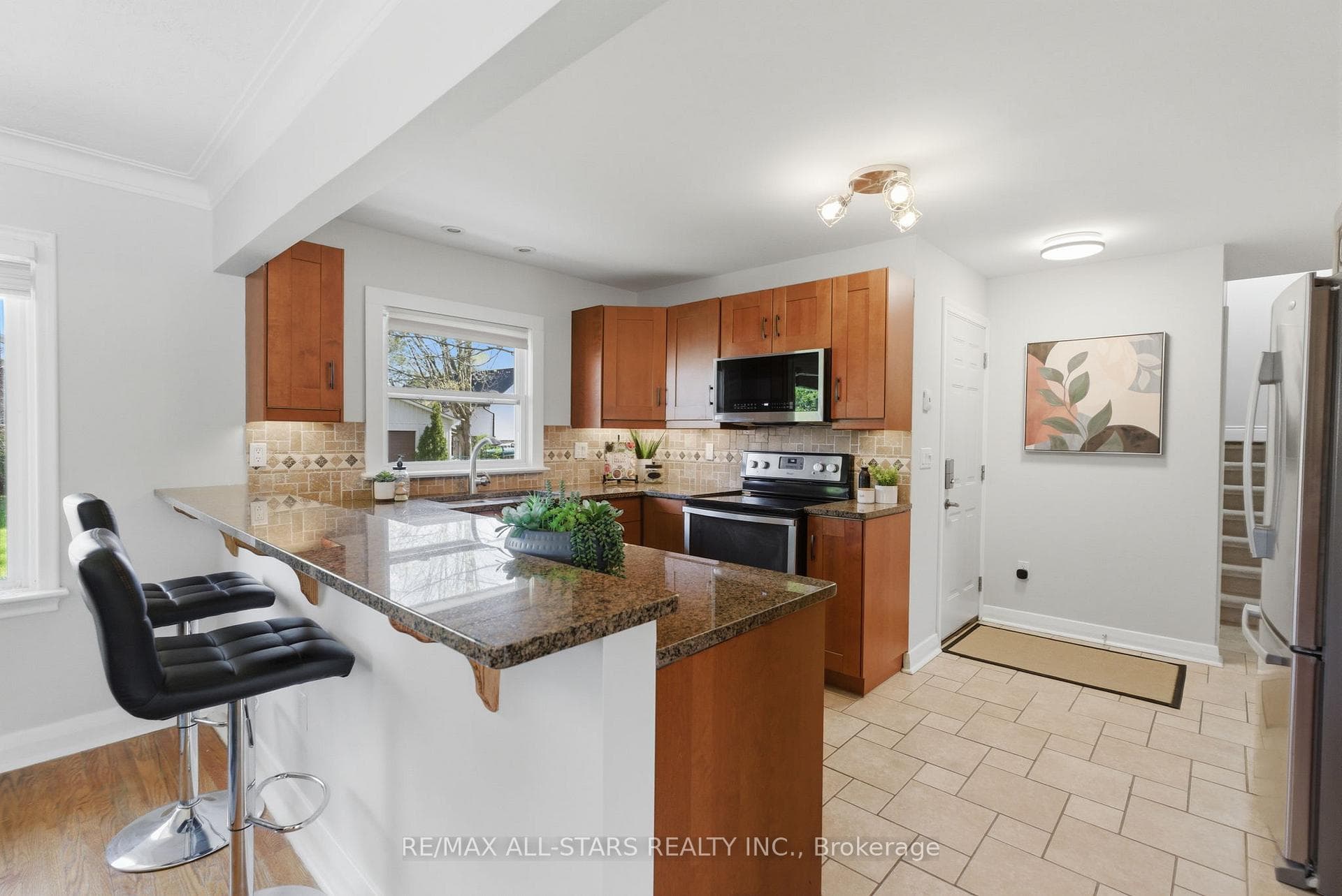 142 Planks Lane photo 12
