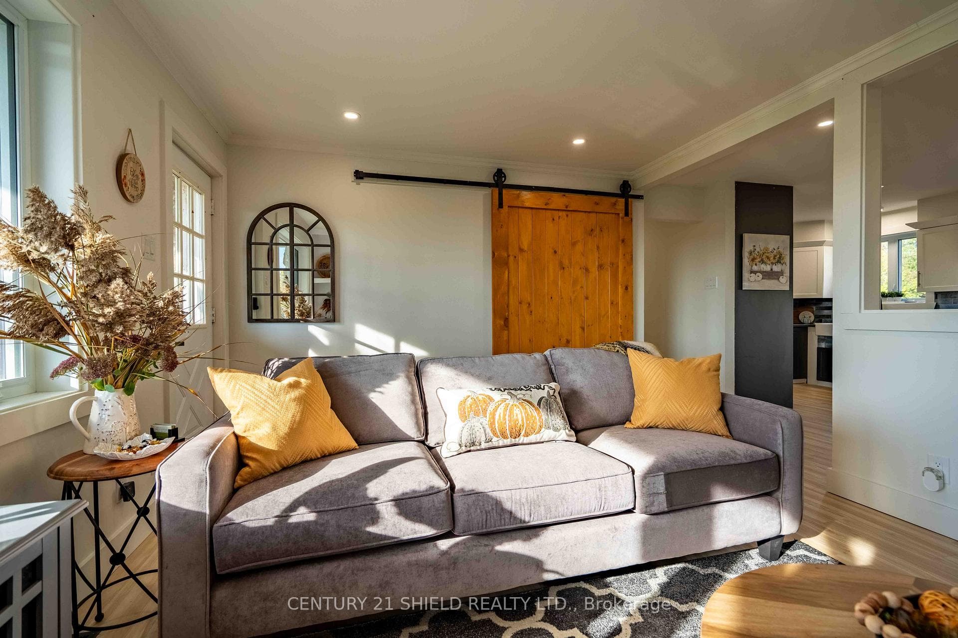 18785 Paragon Road photo 3