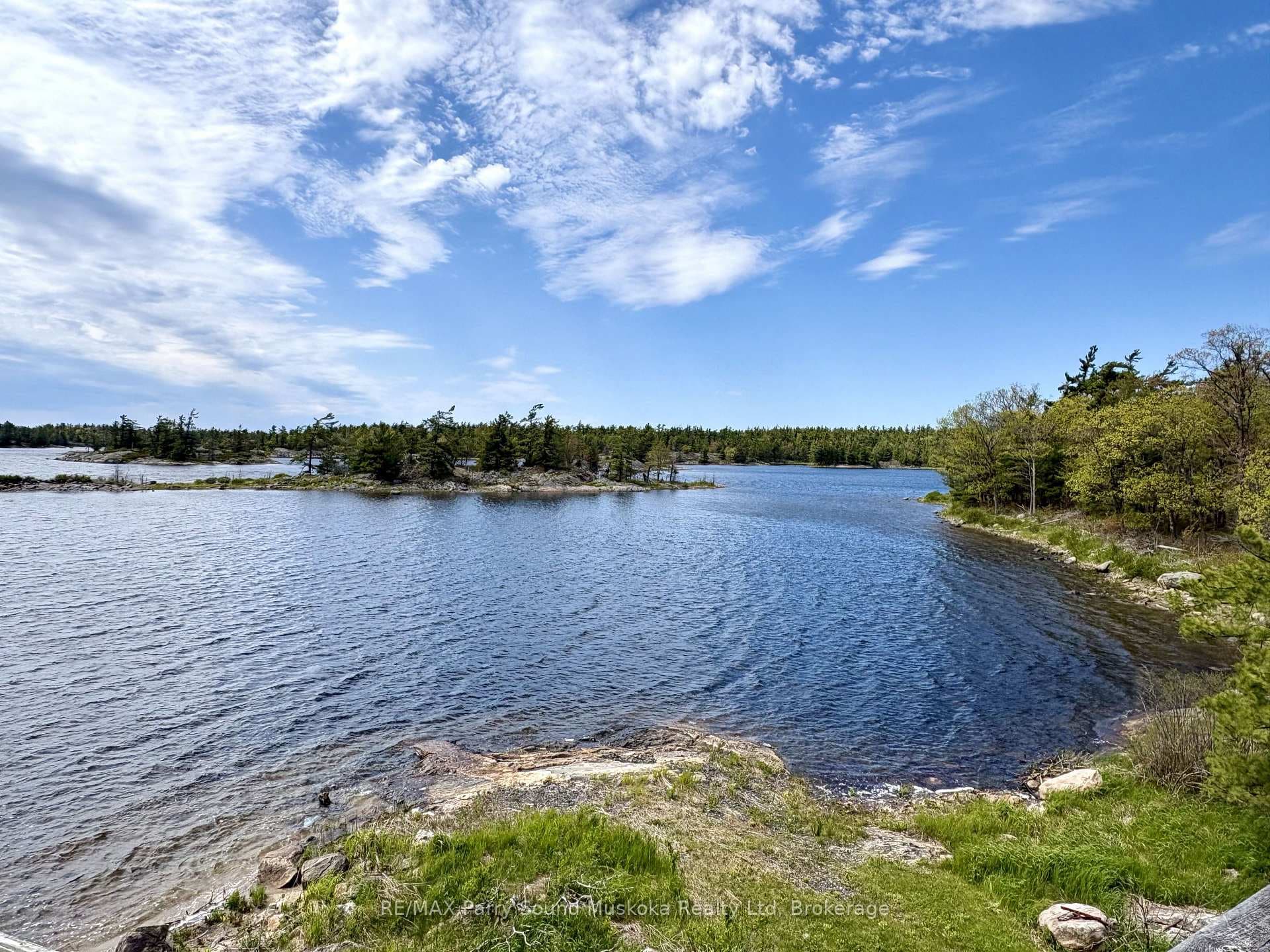 16 B55 Island N/A photo 4