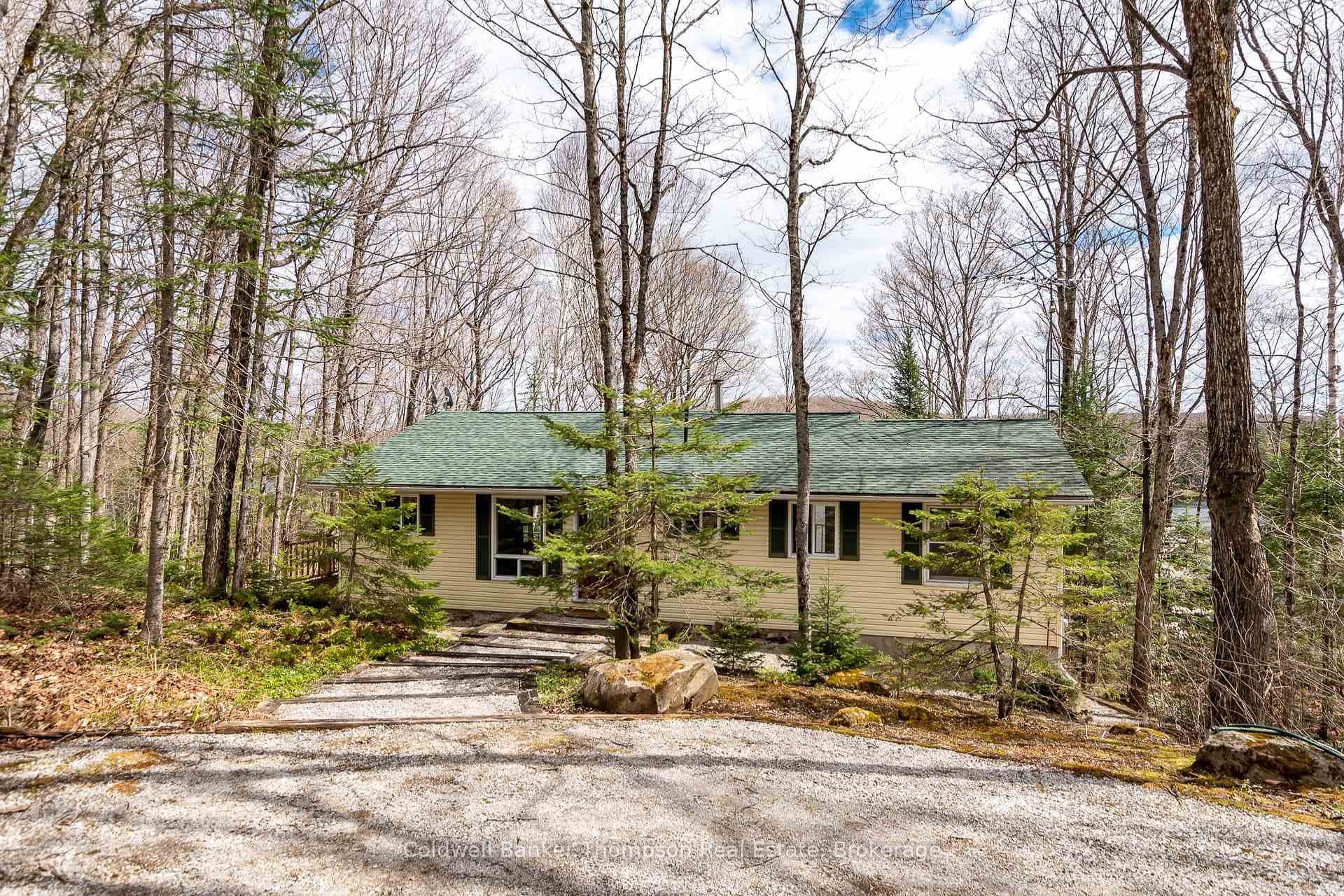 23 Maple Drive photo 32