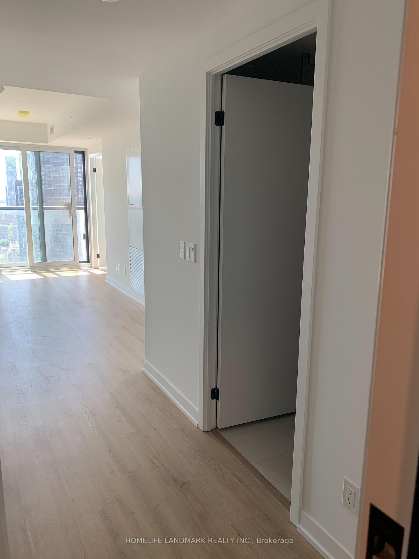 319 Jarvis Street Unit 3102 photo 5