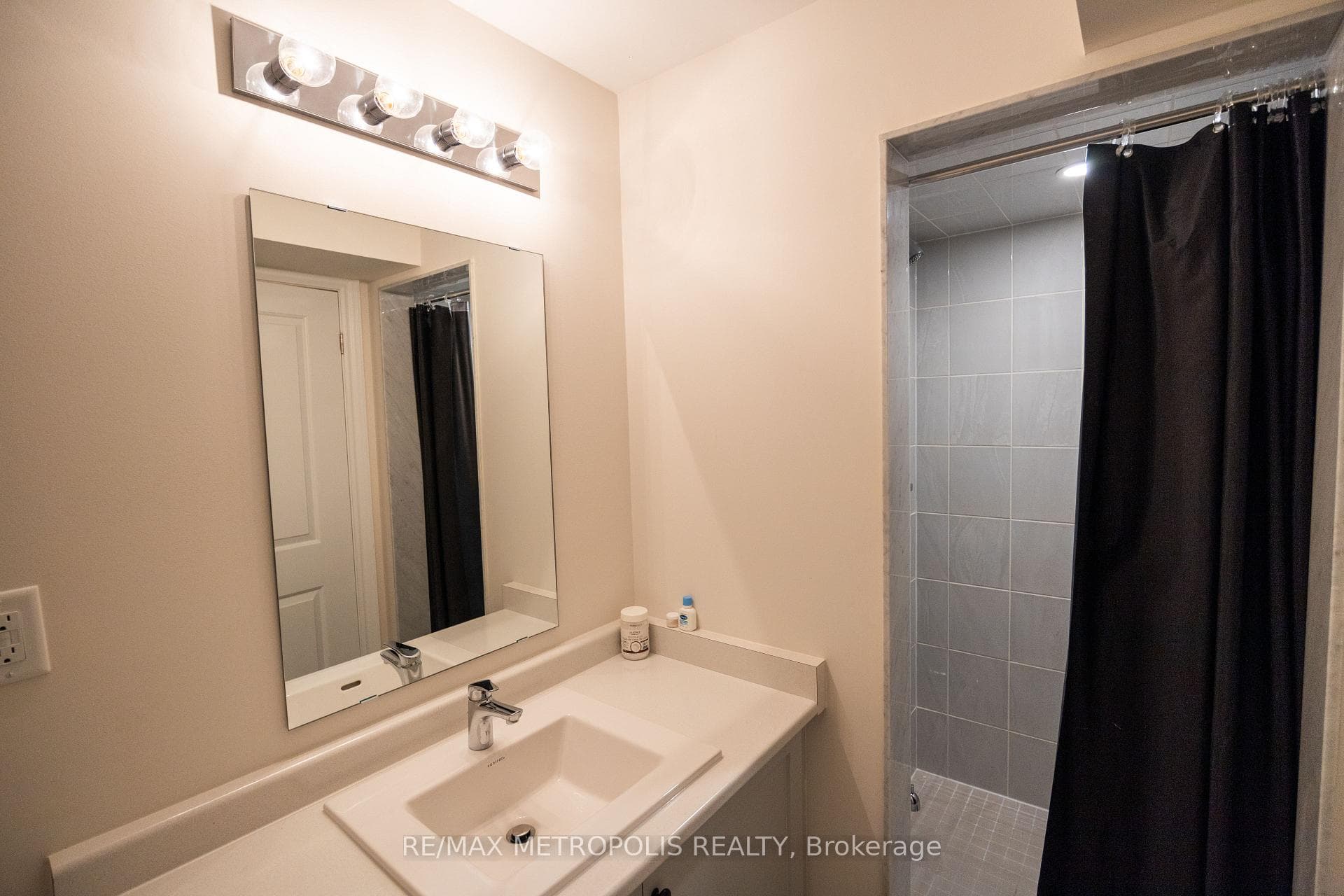 2482 Florentine Place Unit Bsmt photo 7