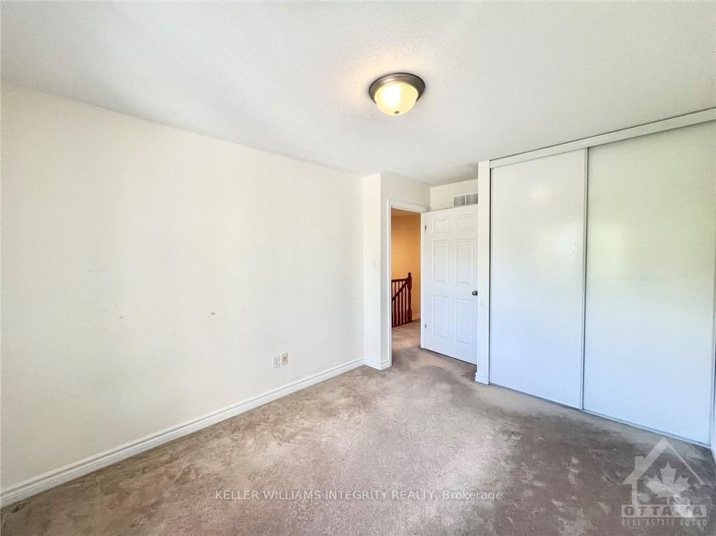 102 BRADY Avenue photo 26