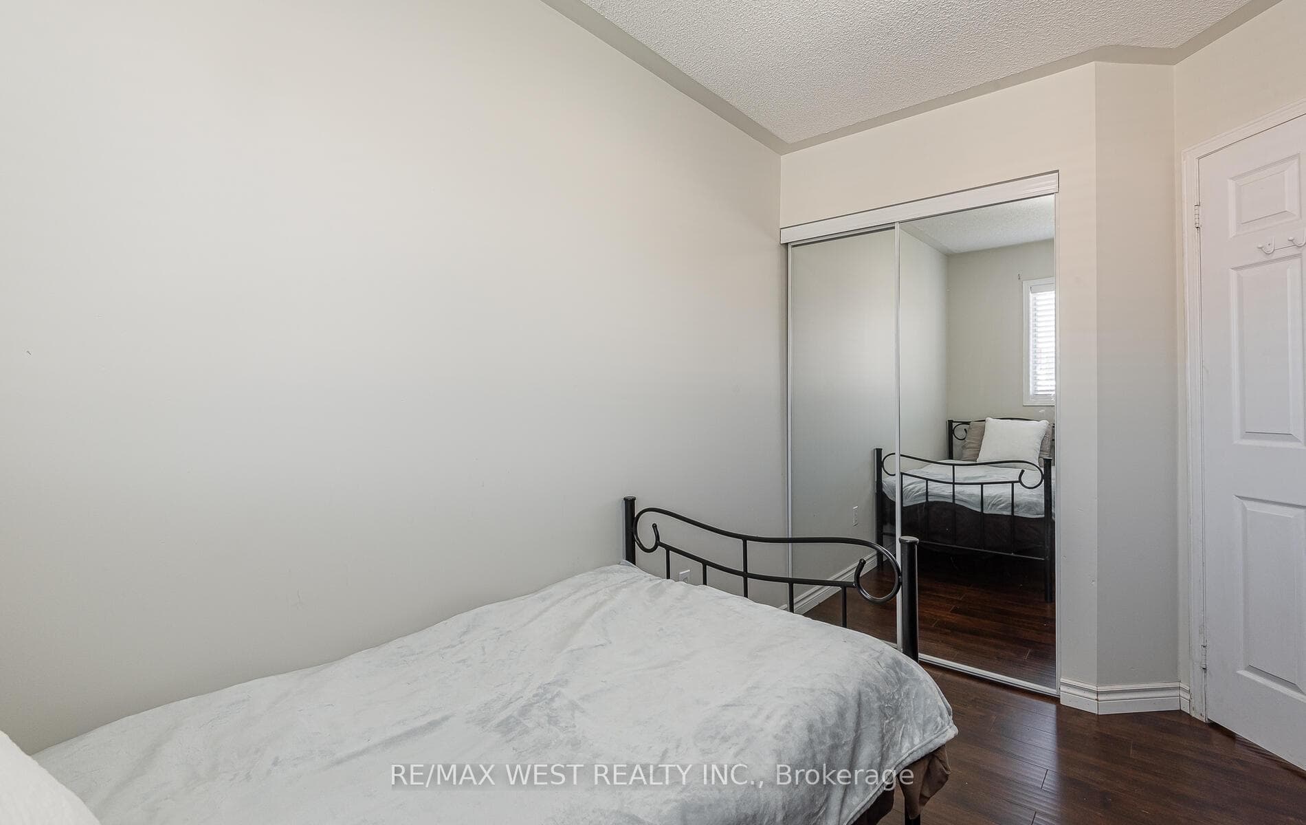 100 Lake Louise Drive photo 32