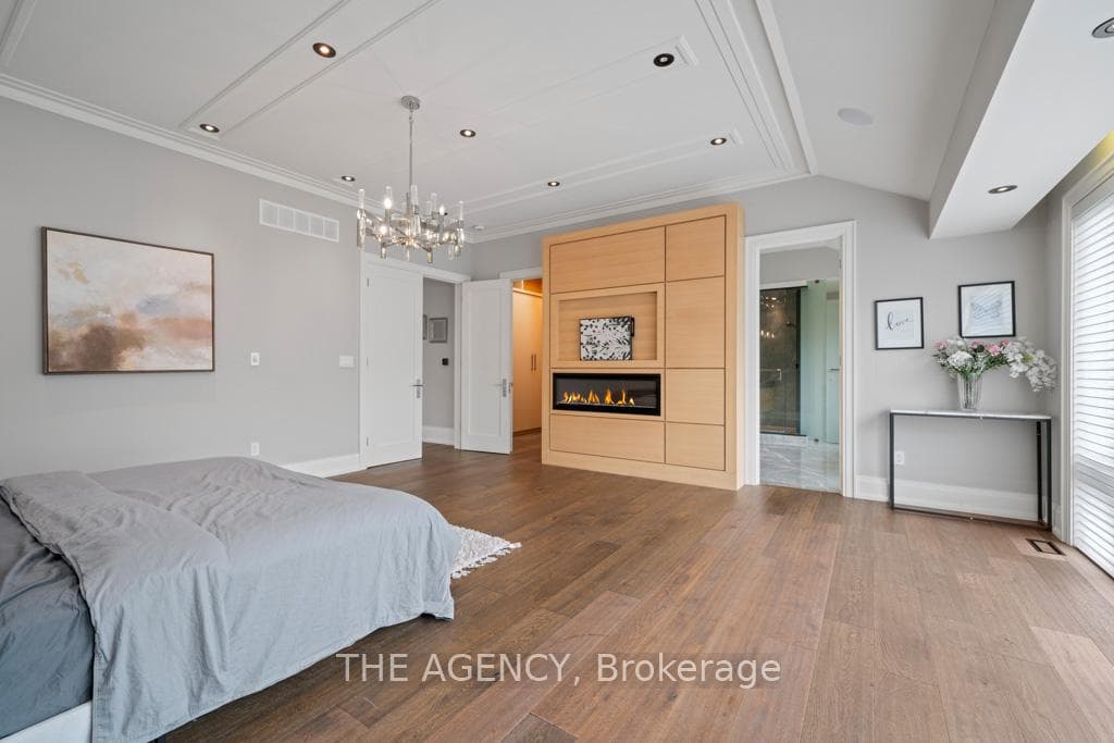 8 Frivick Court photo 32