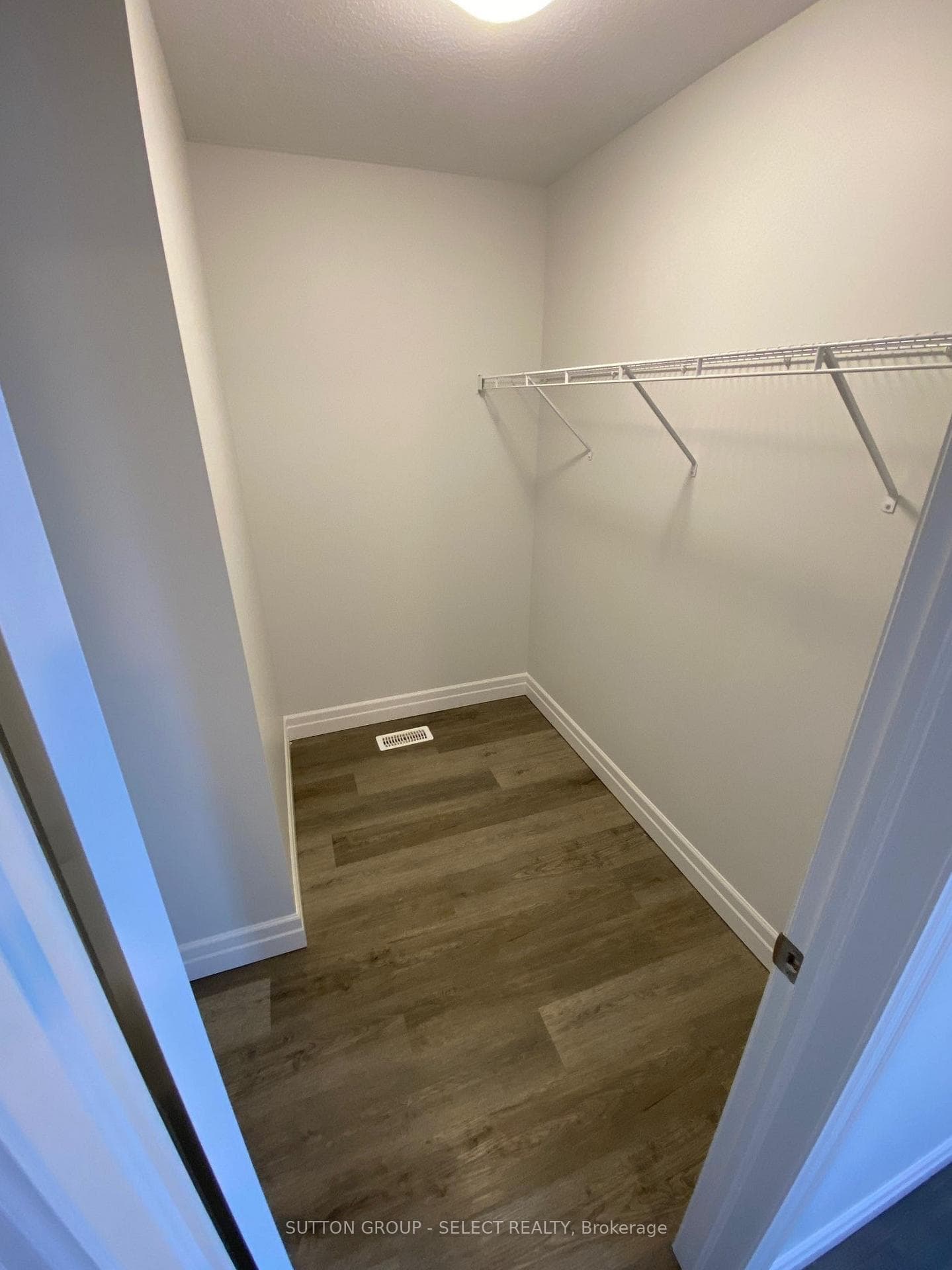 1023 Devonshire Avenue Unit 24 photo 31
