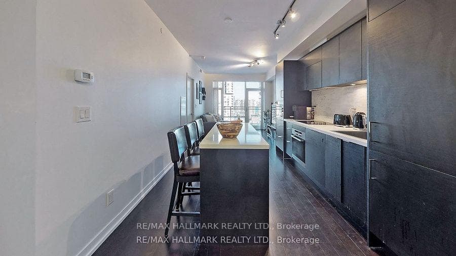21 Widmer Street Unit 1804 photo 17