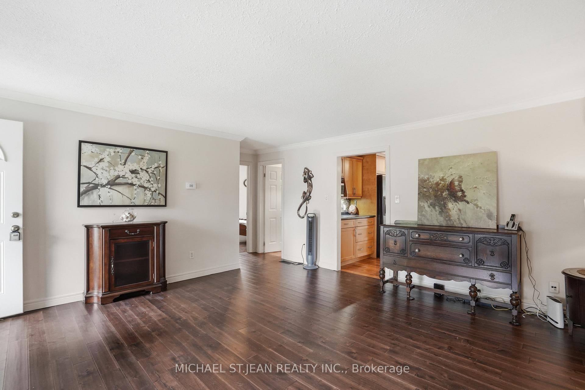 272 Adeline Avenue photo 12