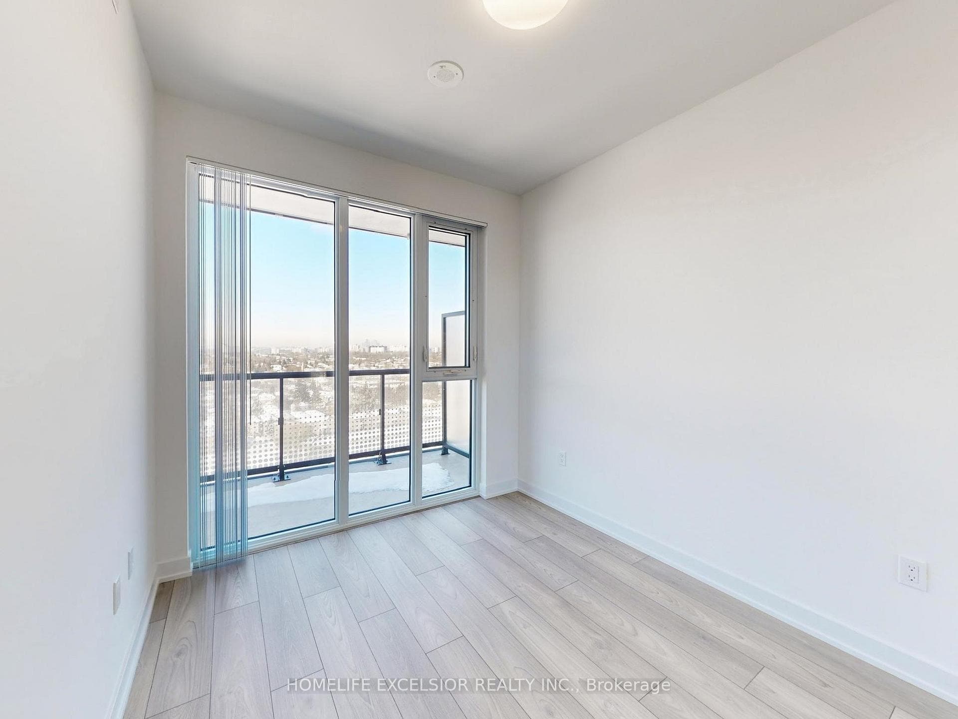 5858 Yonge Street Unit 1702 photo 18