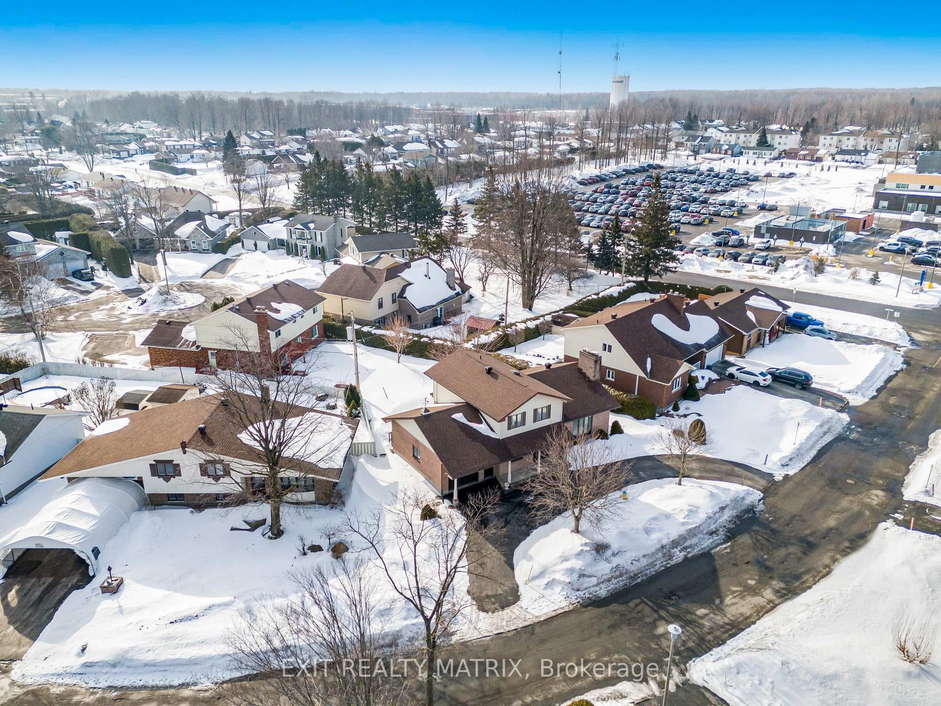 621 Albert Street photo 36