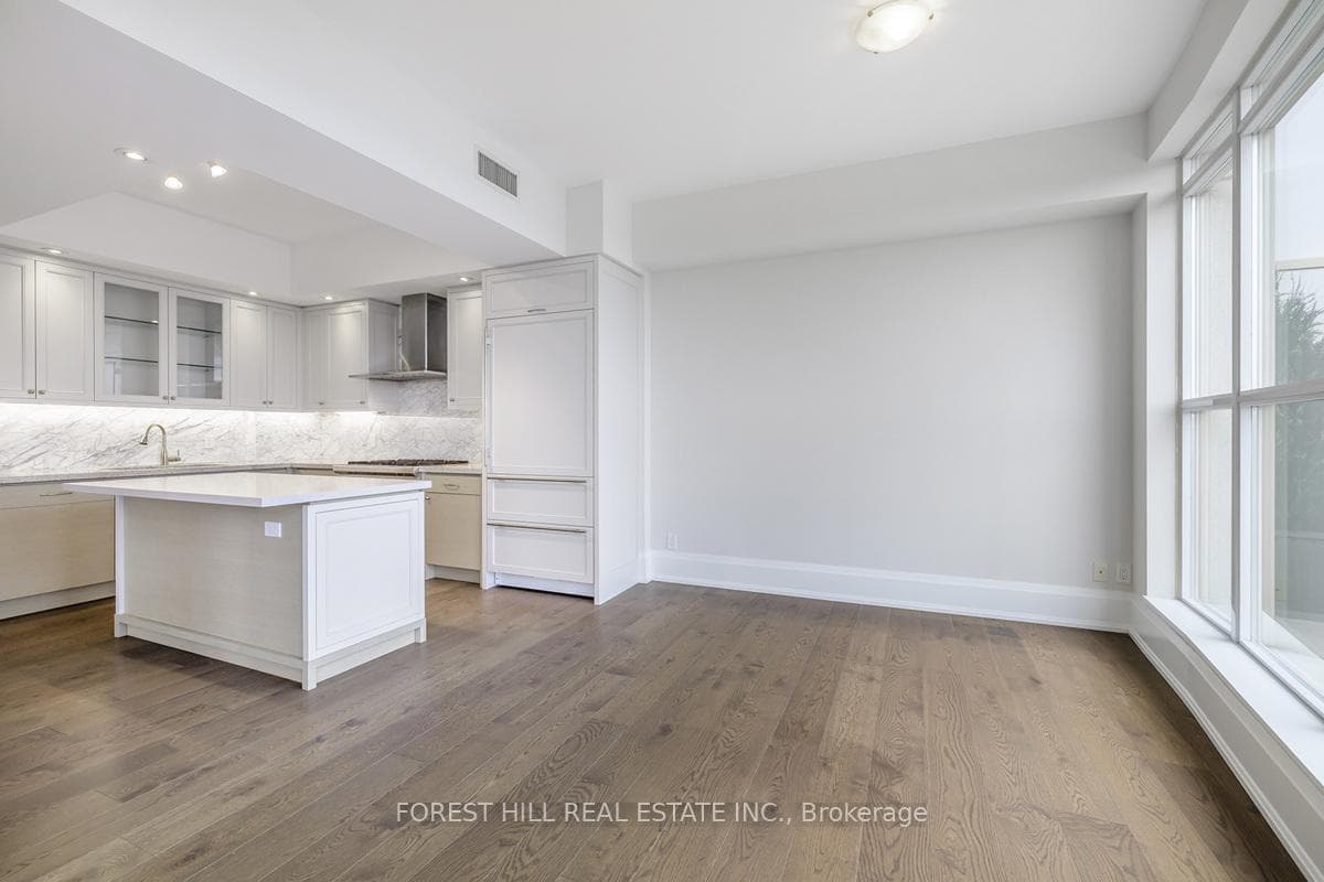 336 Spadina Road Unit PH1 photo 14