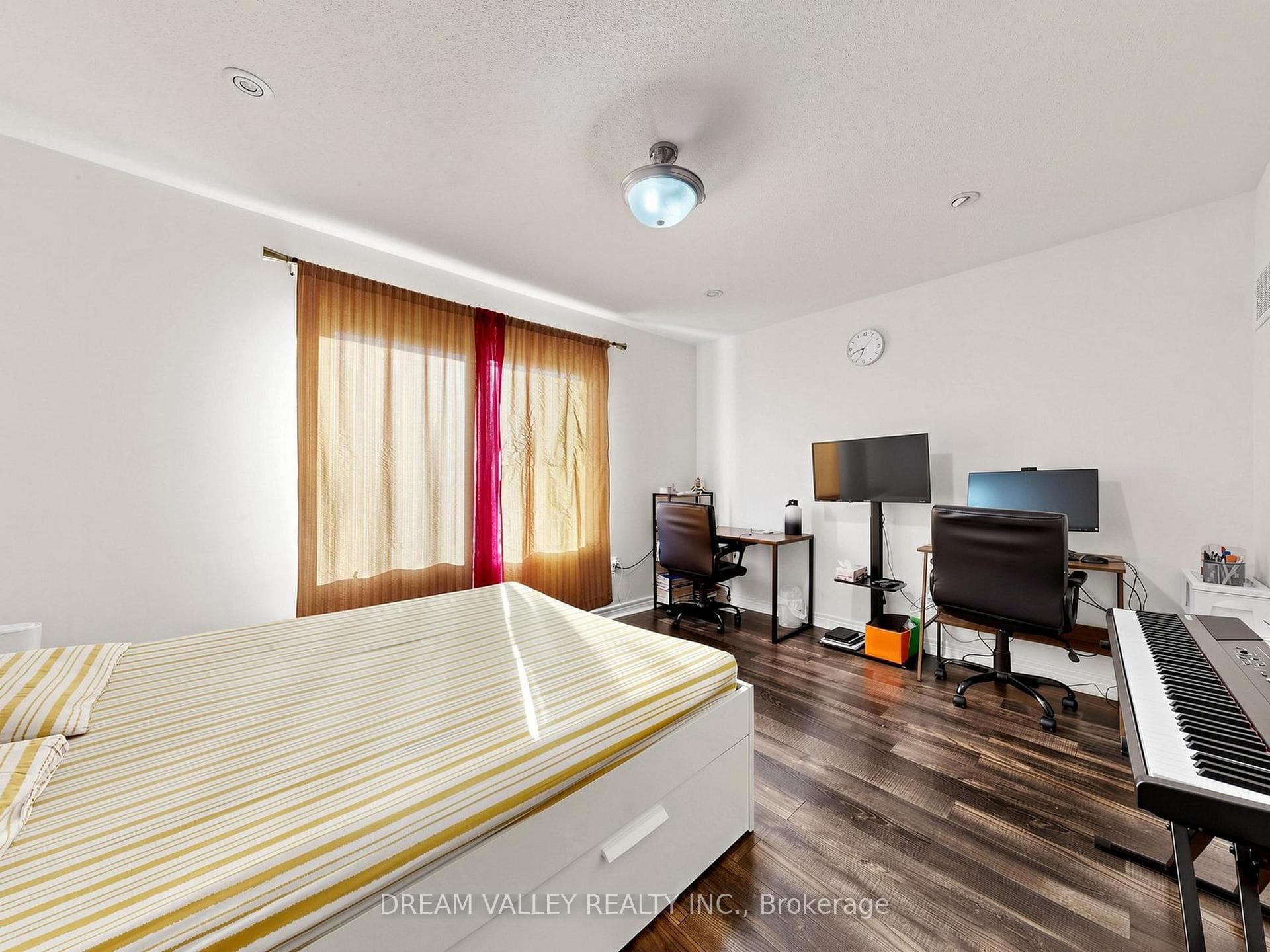 8 Zezel Way photo 18