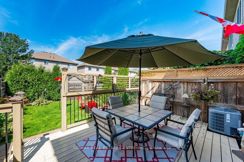 16 Couling Crescent photo 23