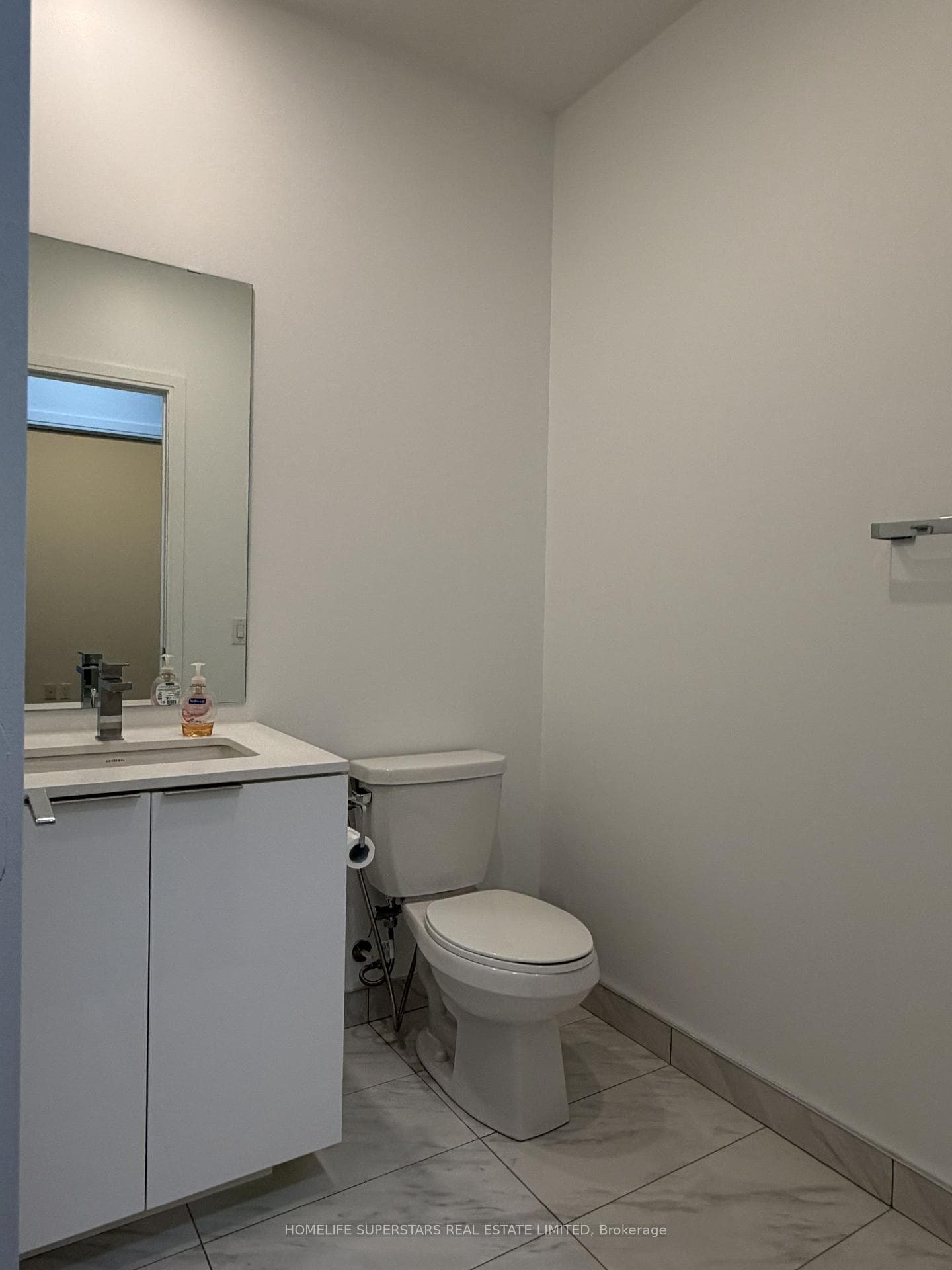 Powder Rm