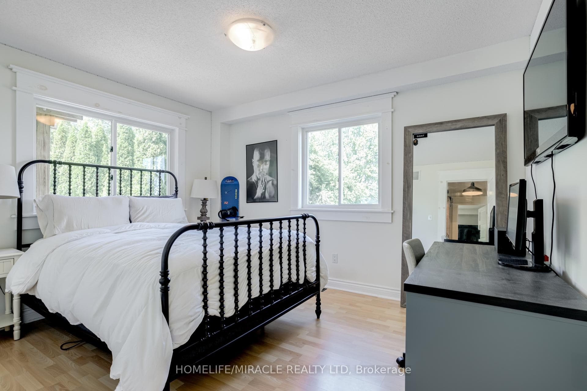 984 Little Cedar Avenue photo 22