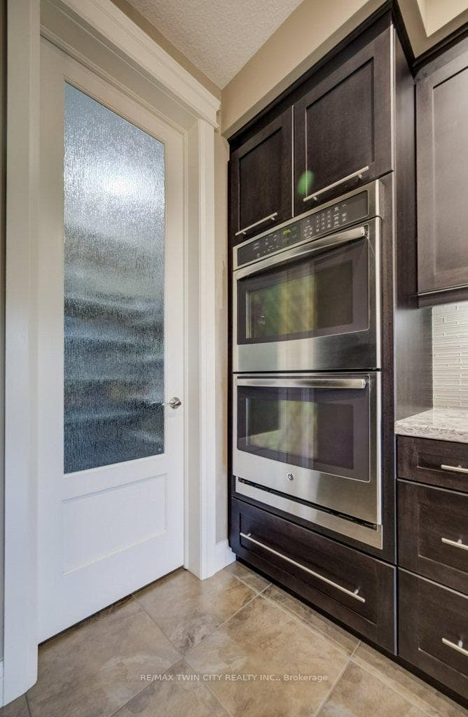 92 Kropf Drive photo 22