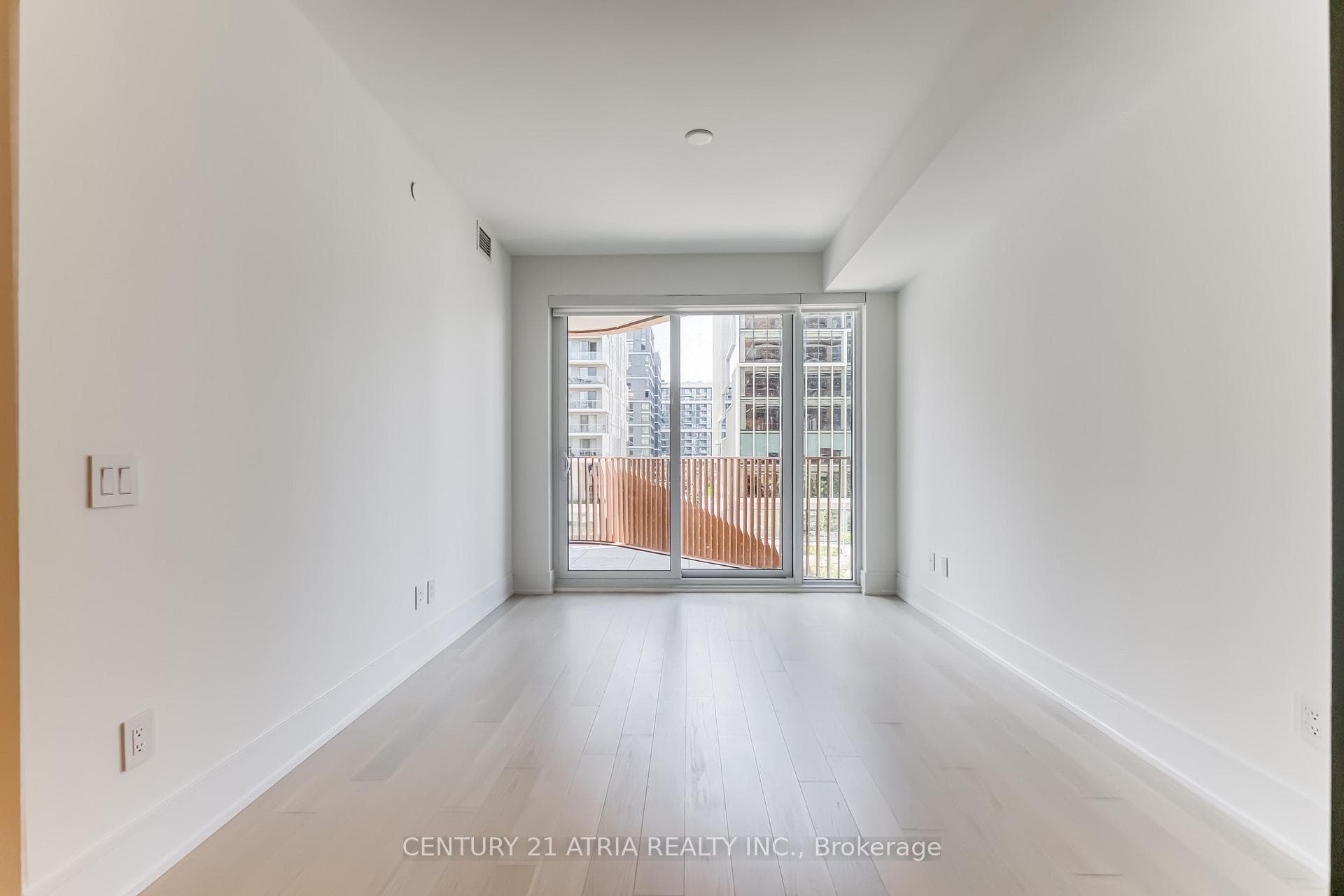 155 Merchants' Wharf N/A Unit 323 photo 15