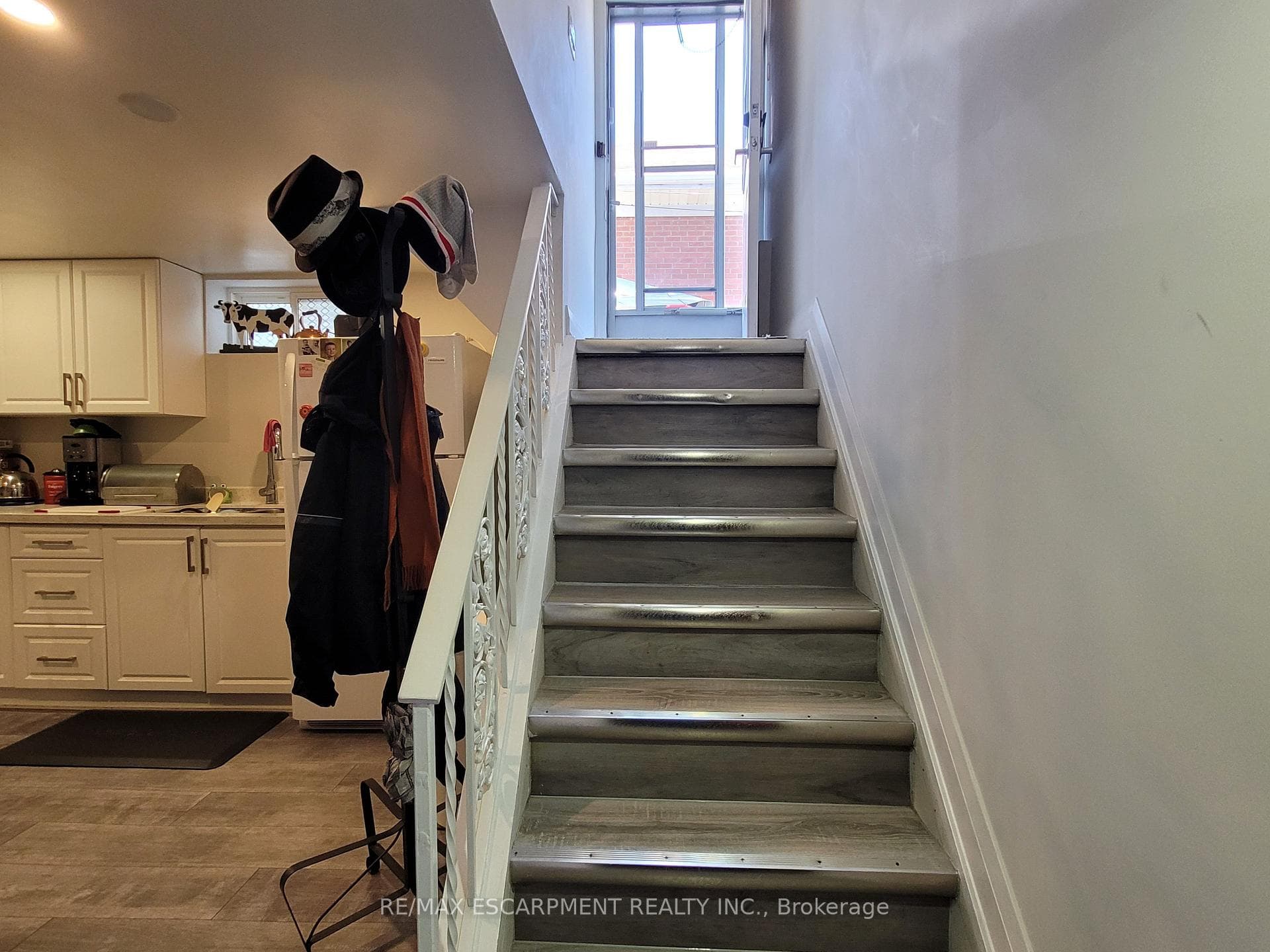 239 WEST 18TH Street photo 19