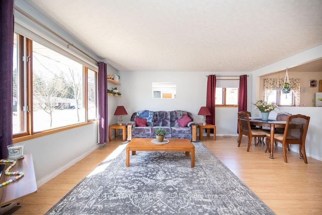 41 BEACH Avenue photo 6