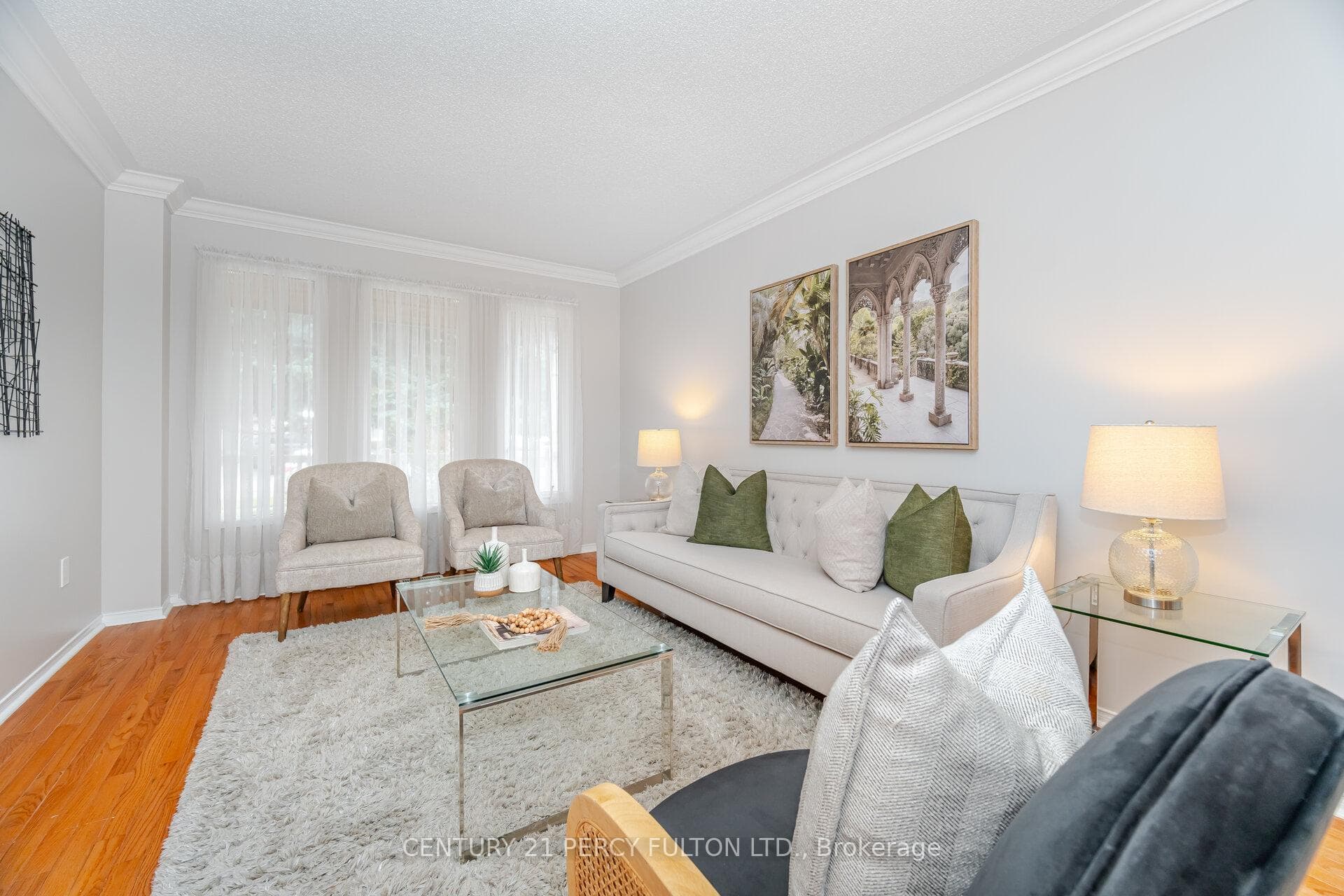 746 Beatty Crescent photo 5
