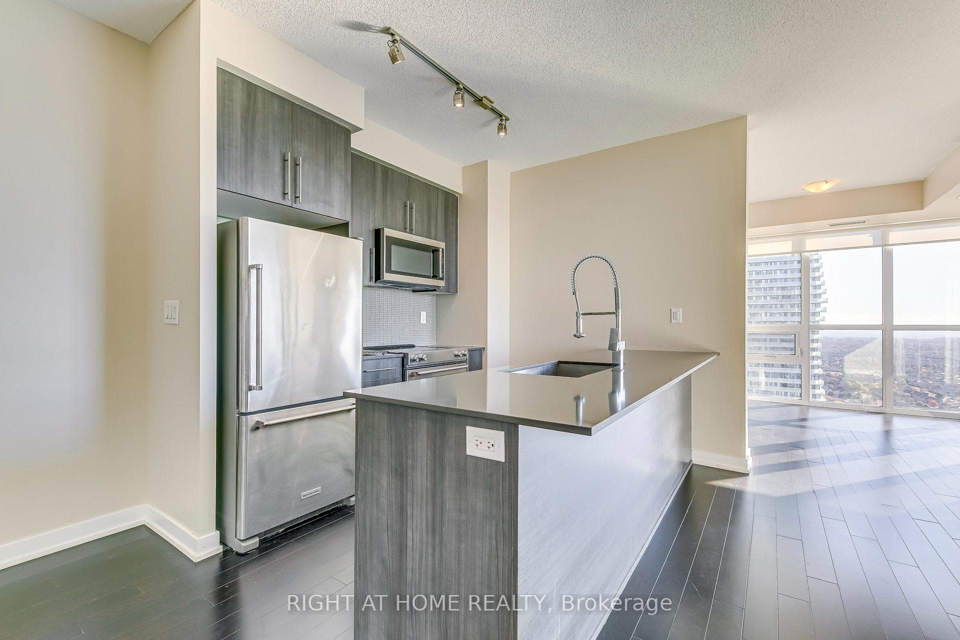 4011 Brickstone Mews Unit 3210 photo 5