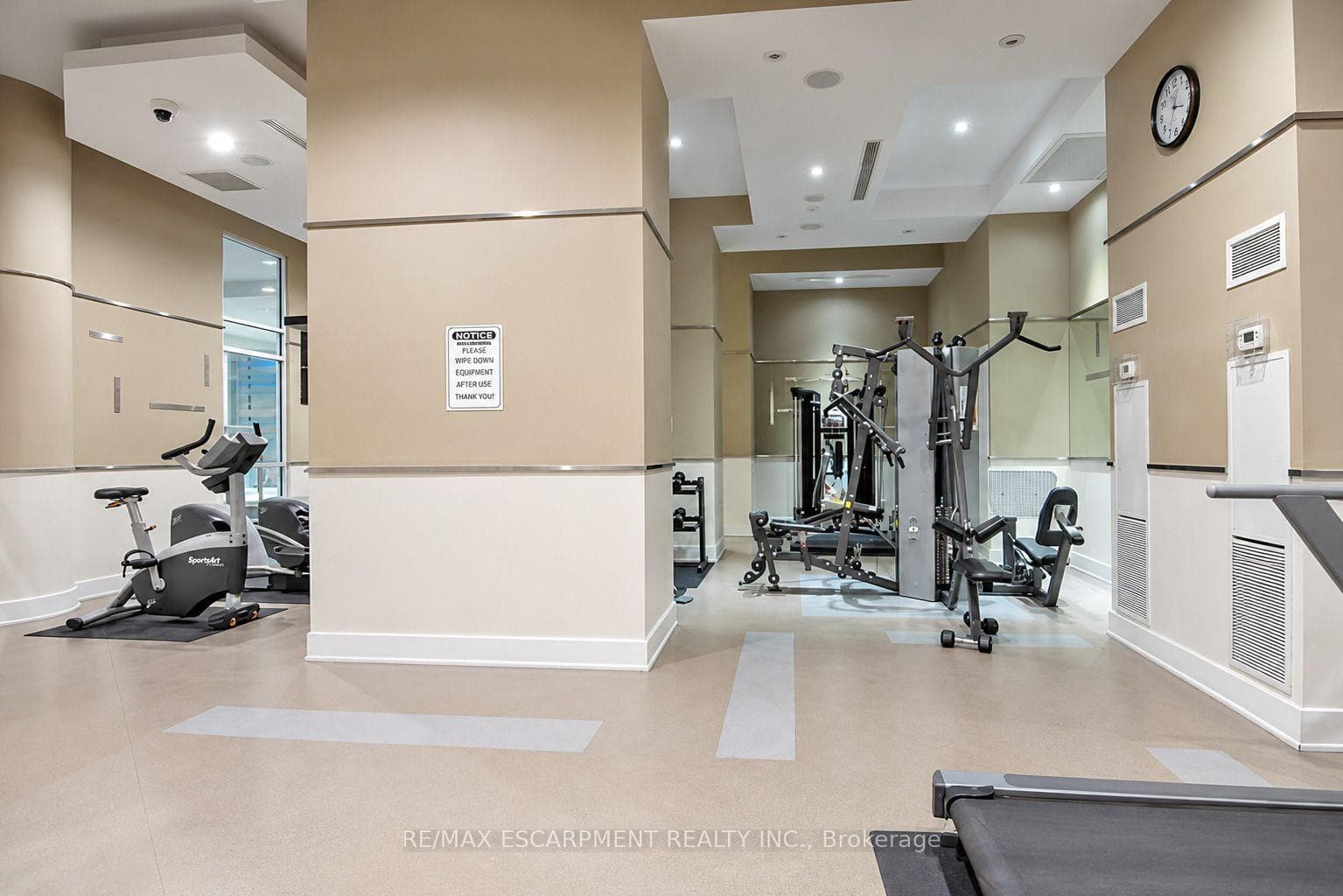 330 Burnhamthorpe Road Unit 708 photo 16