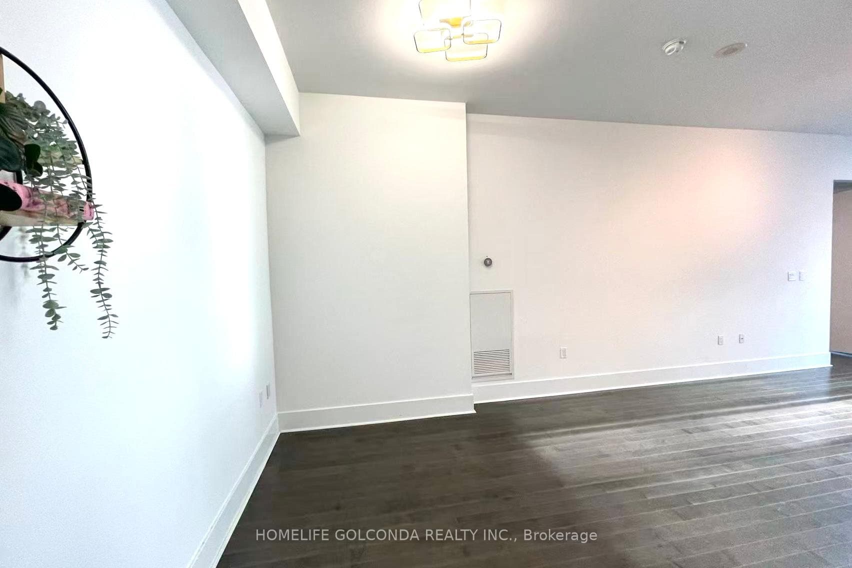 29 Queens Quay Unit 624 photo 15