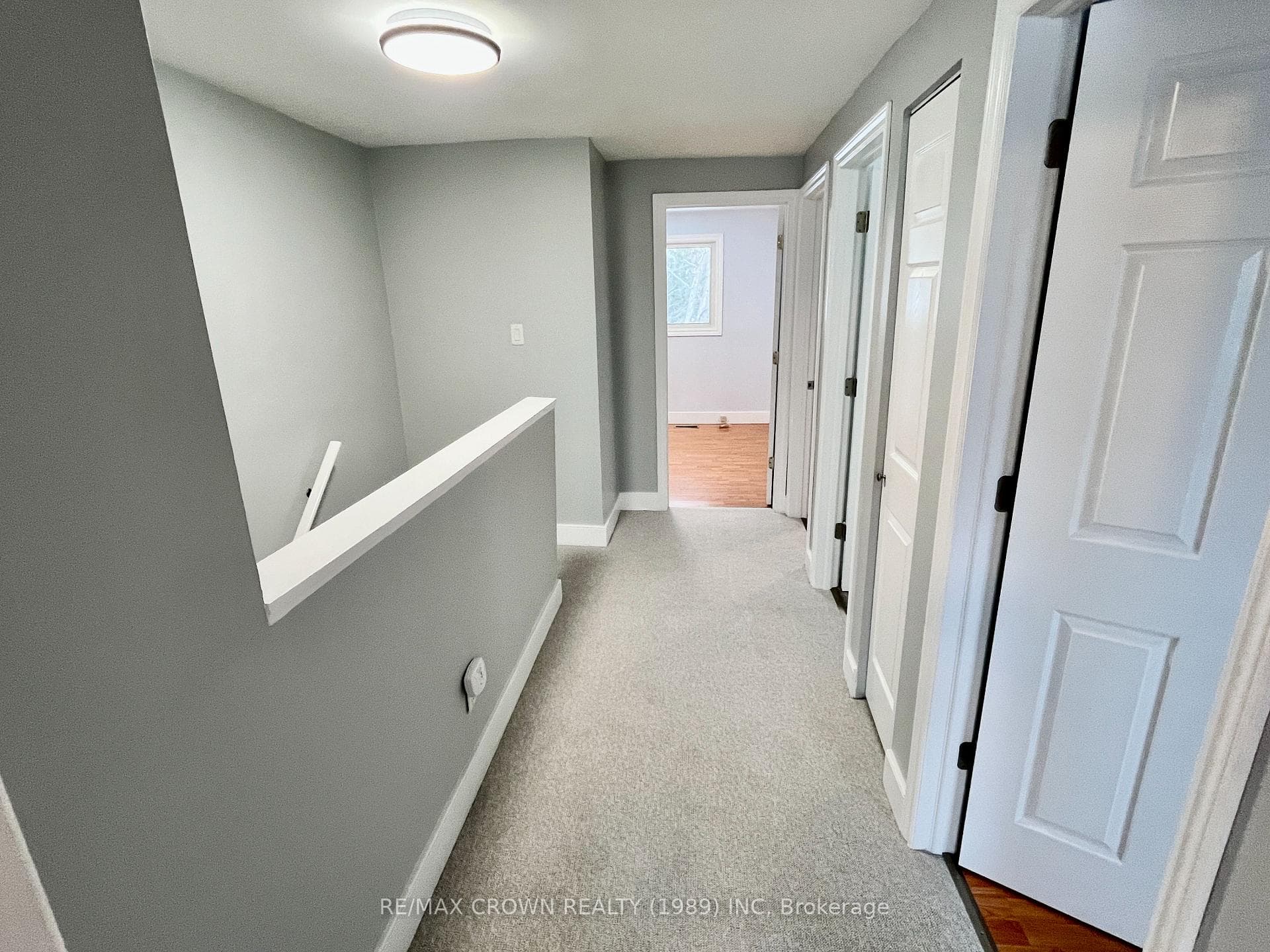 366 Wickstead Avenue photo 17