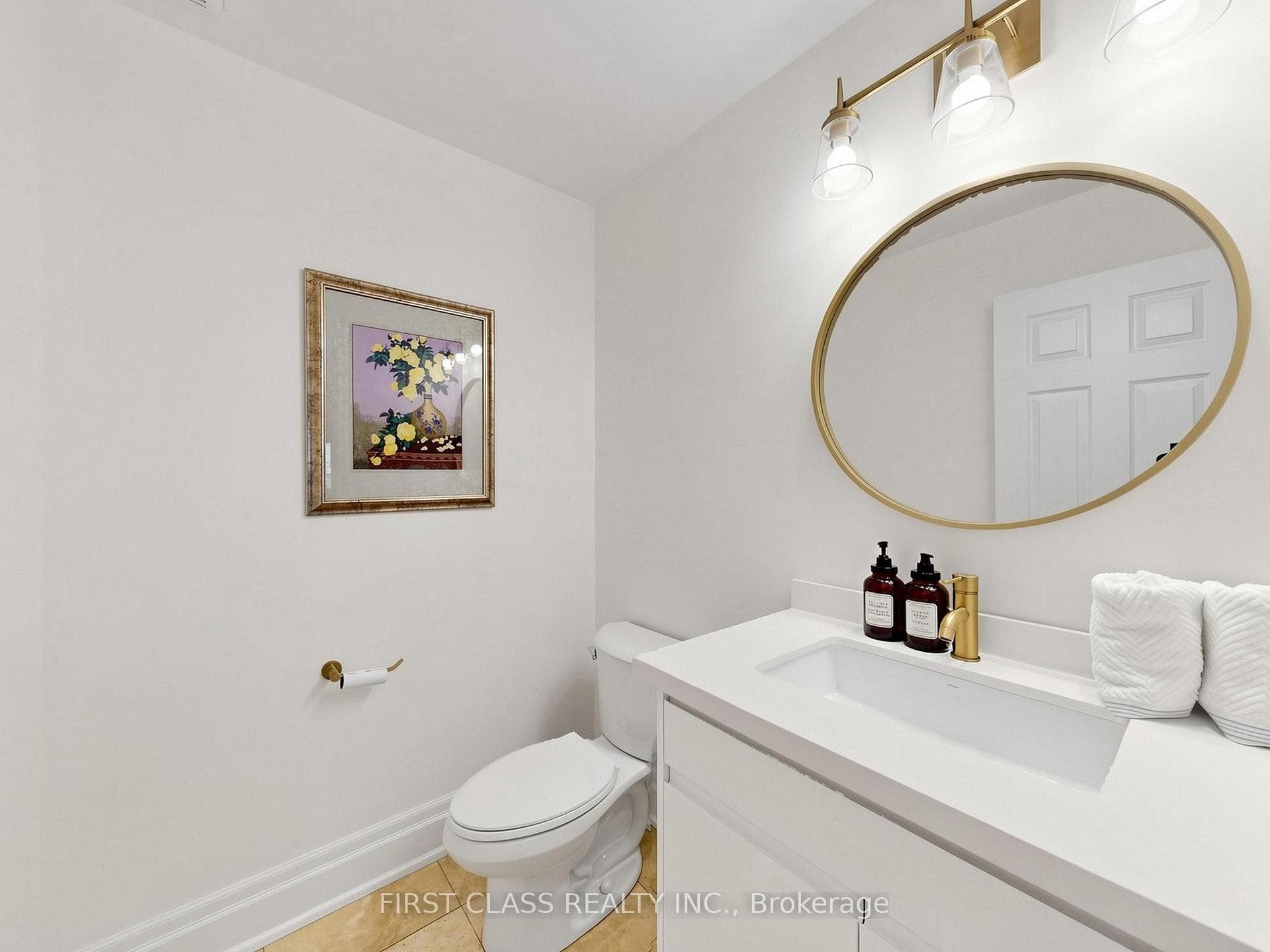 9 Westpoint Court photo 18