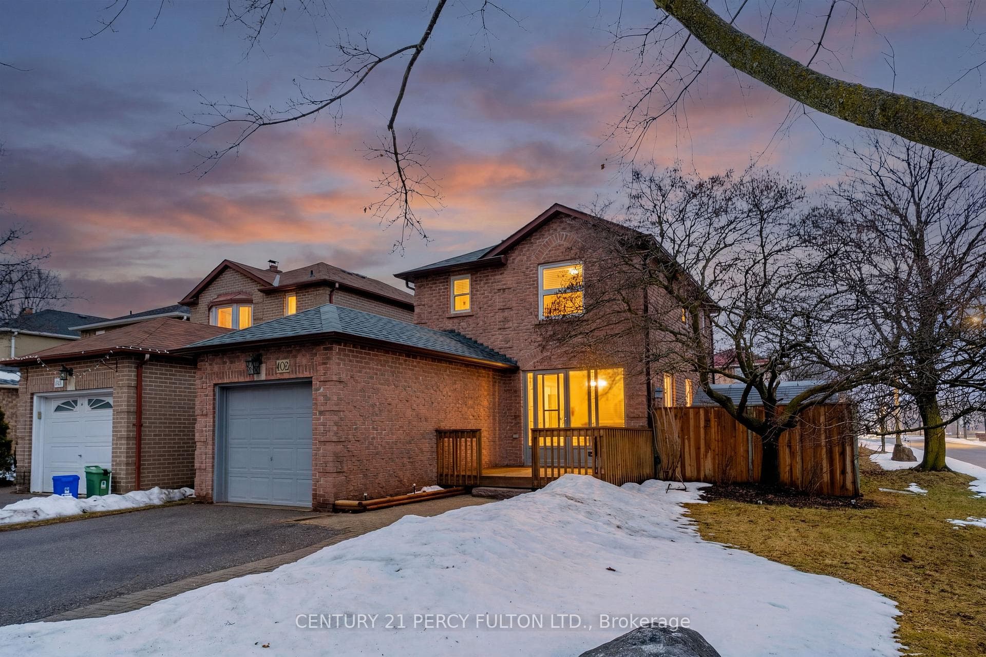 105 Chatfield Drive photo 1
