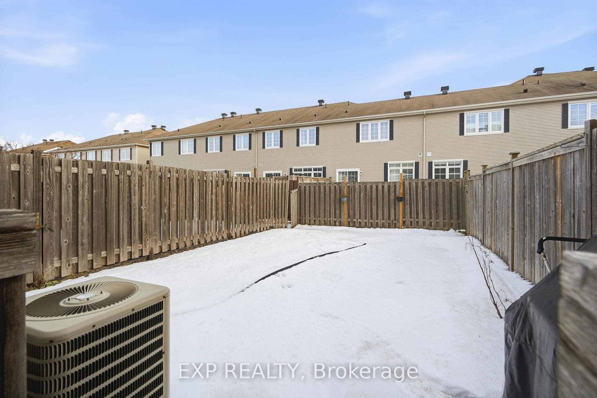 705 Regiment Avenue photo 40
