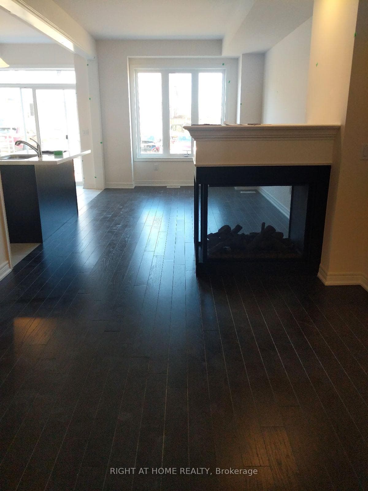 323 Raymond Road photo 5