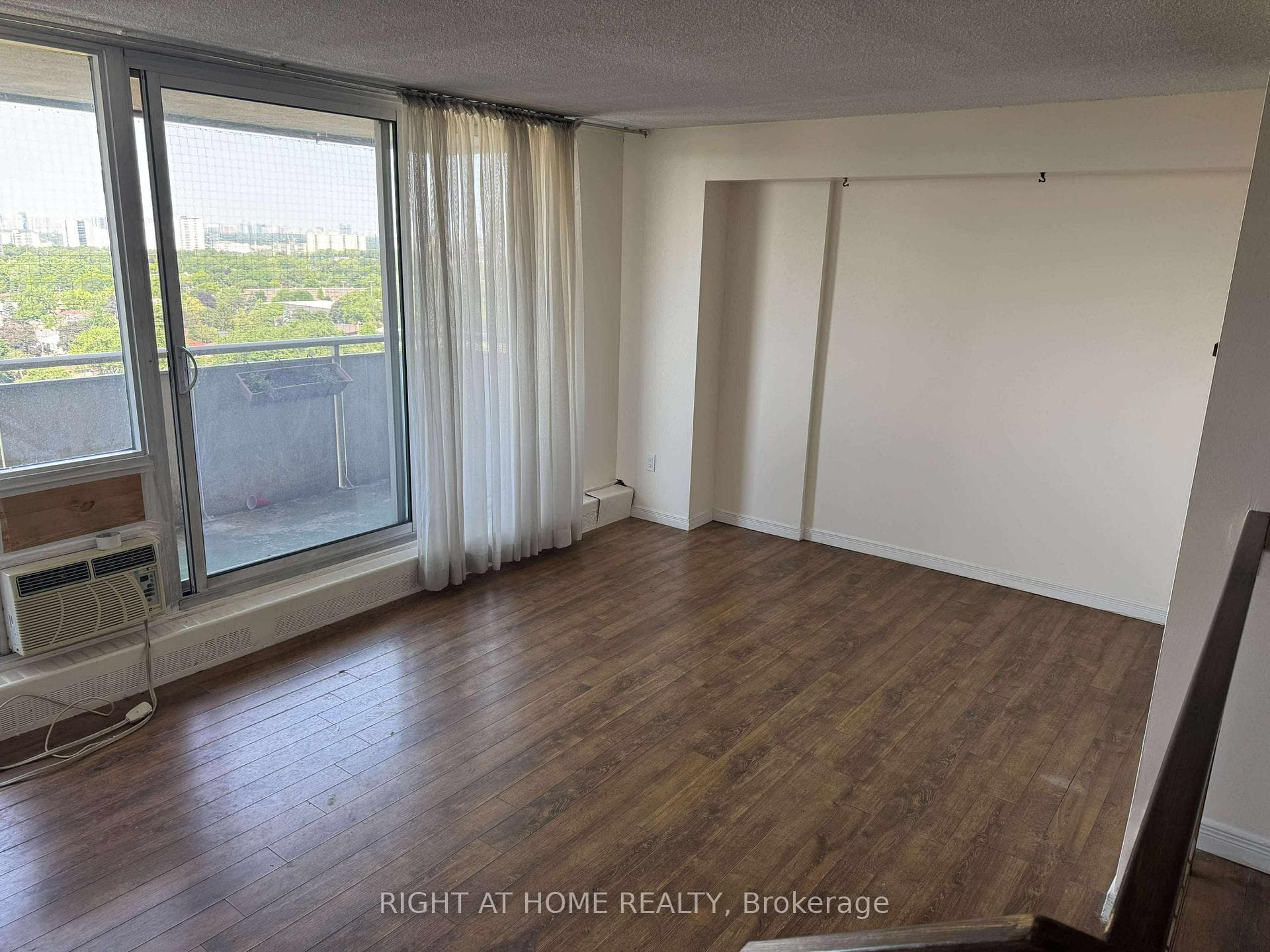 Before AI rendering living room