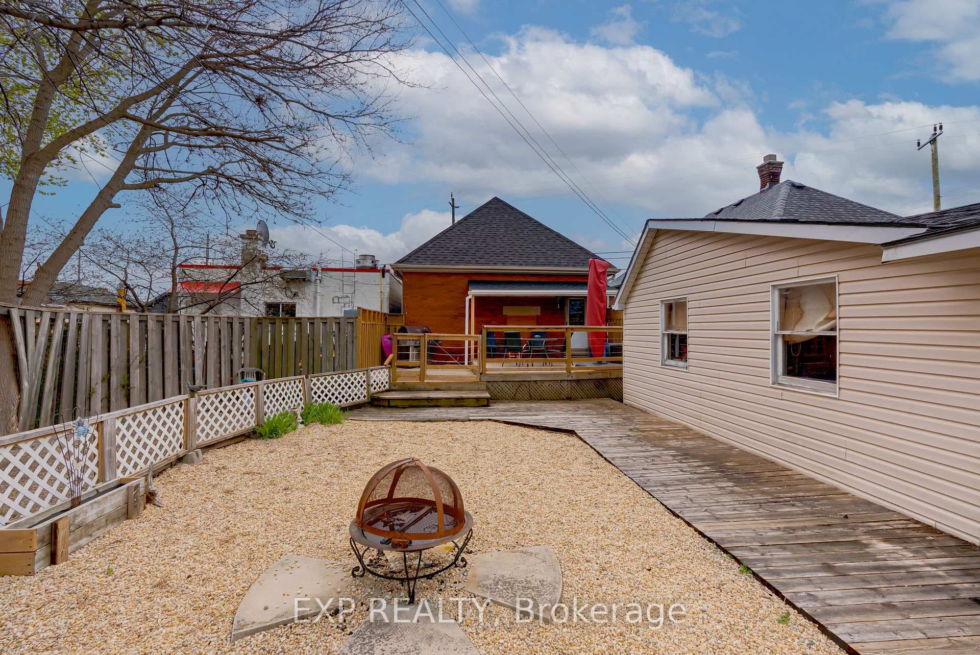 766 Hamilton Road photo 29