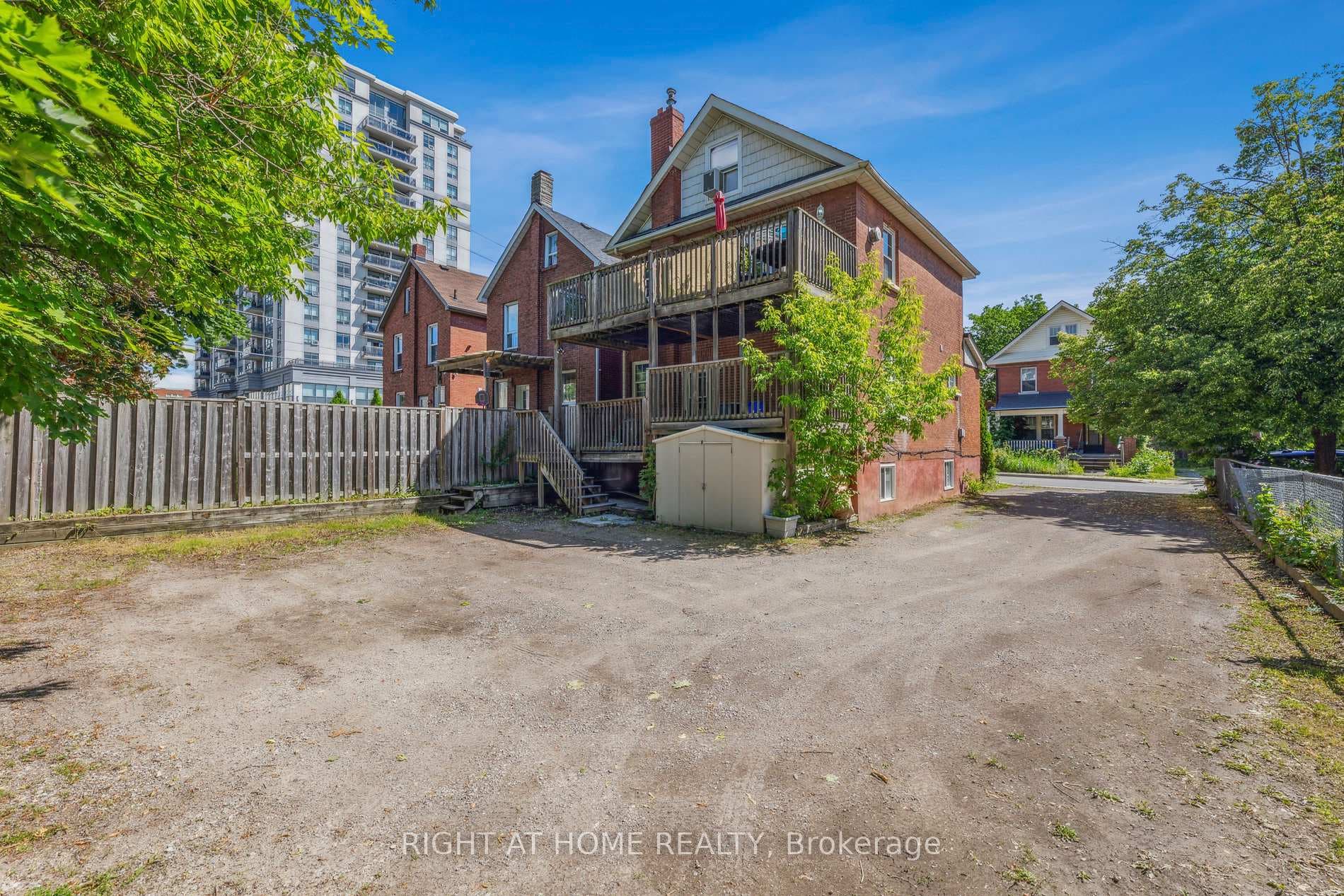 234 DEARBORN Avenue photo 16