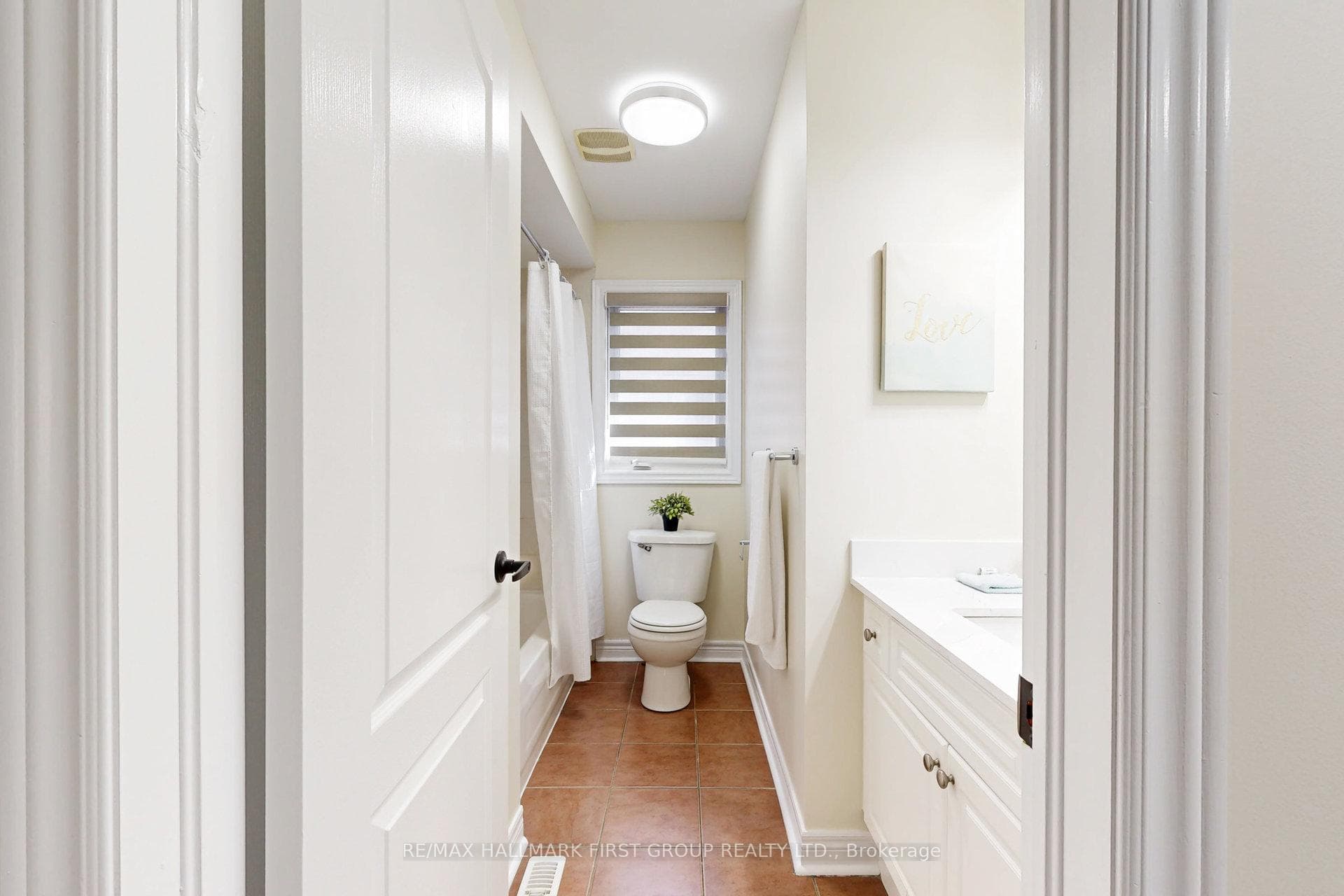 35 Everingham Circle photo 25