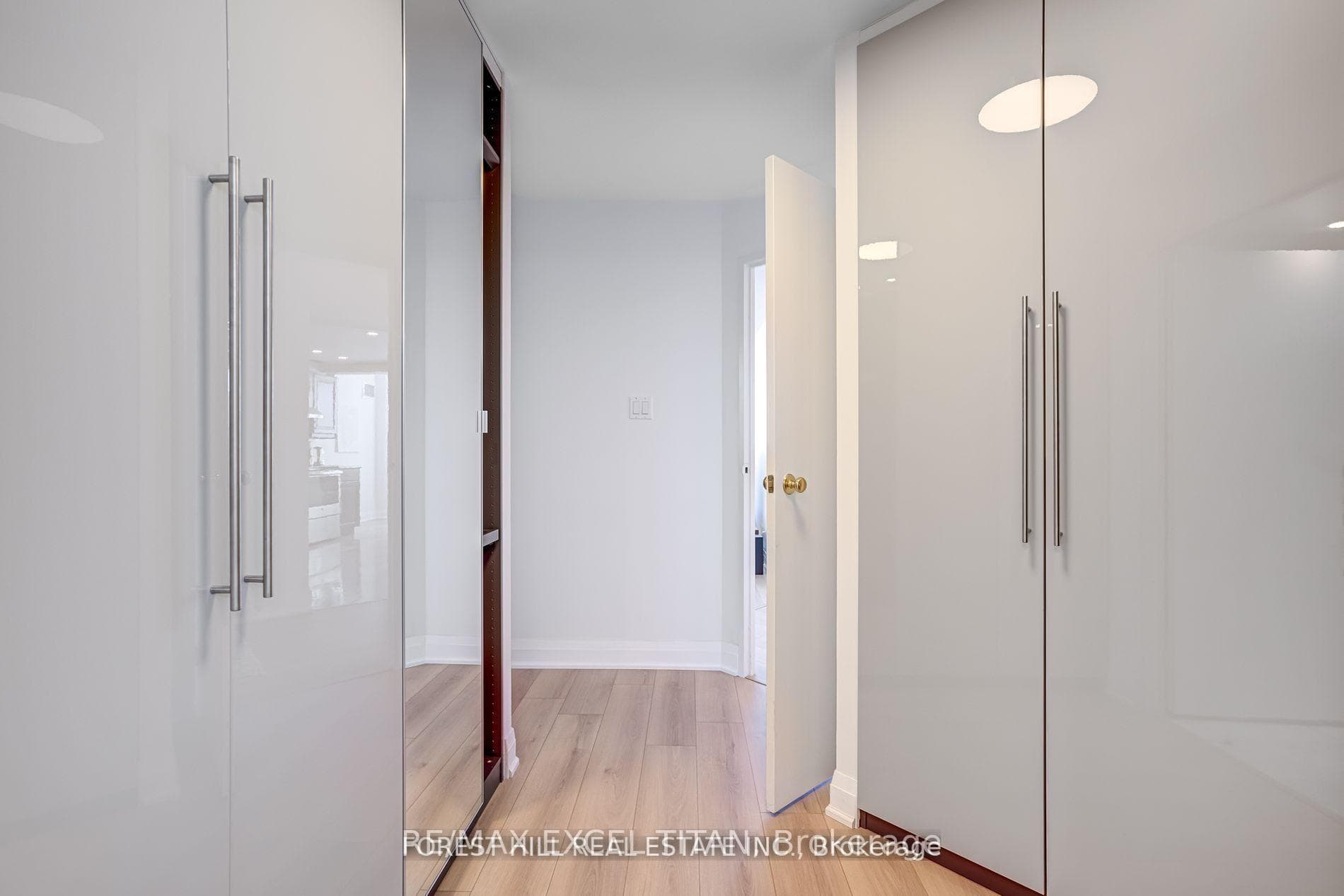 192 Jarvis Street Unit 1102 photo 30