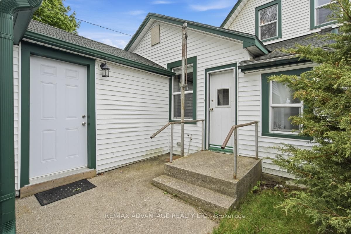 269 Talbot Street photo 46