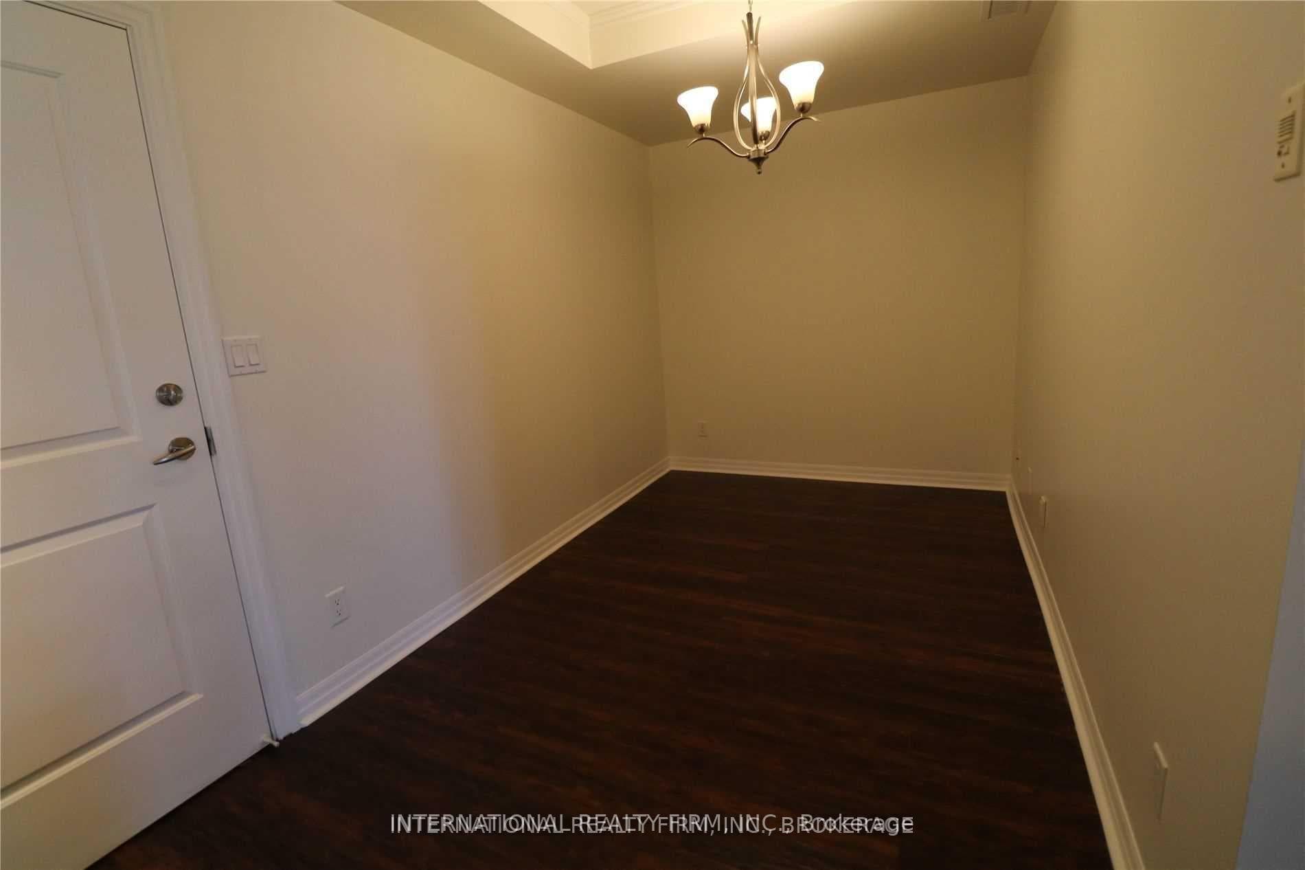 245 Dalesford Road Unit 511 photo 7