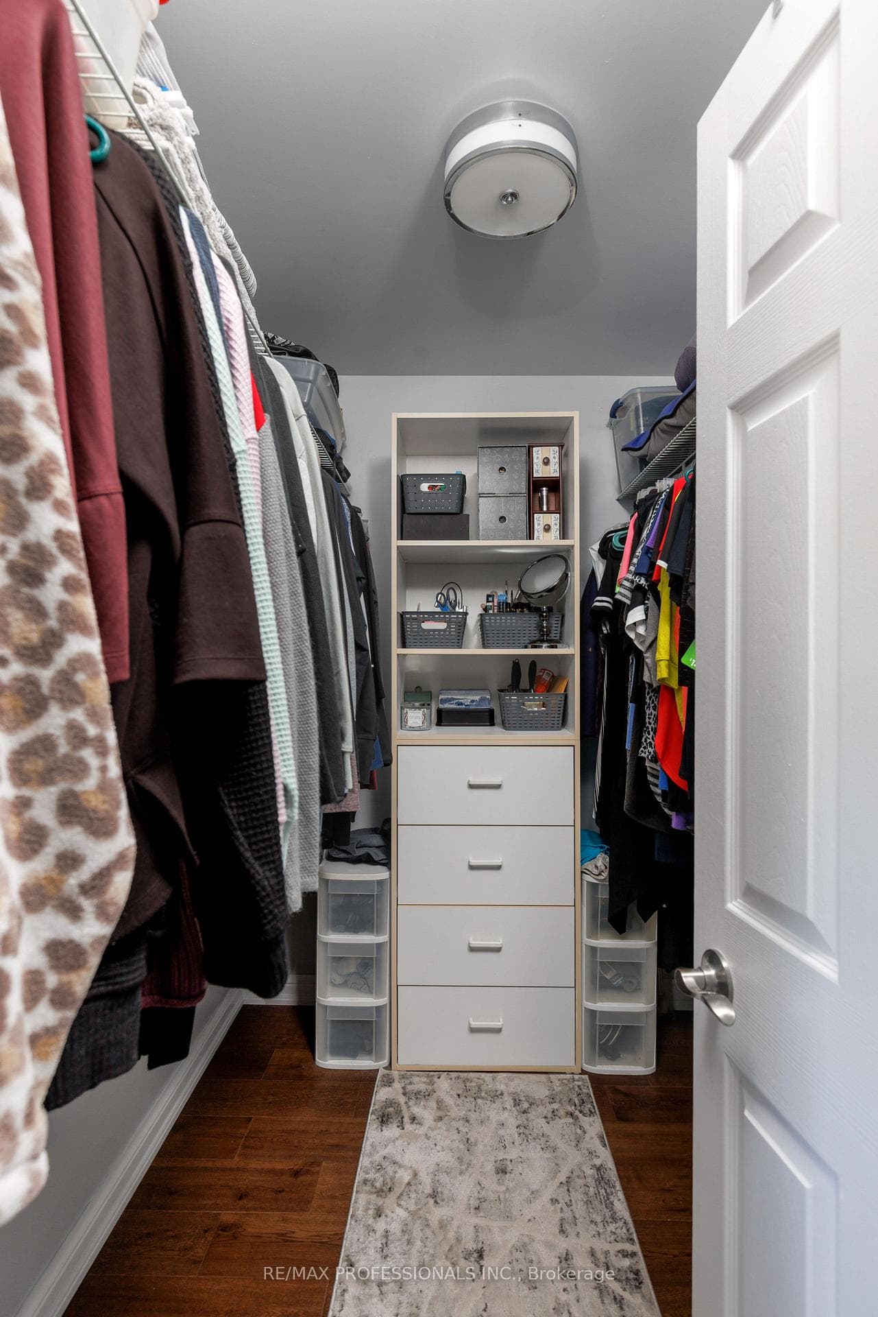 106 Rathburn Road photo 35