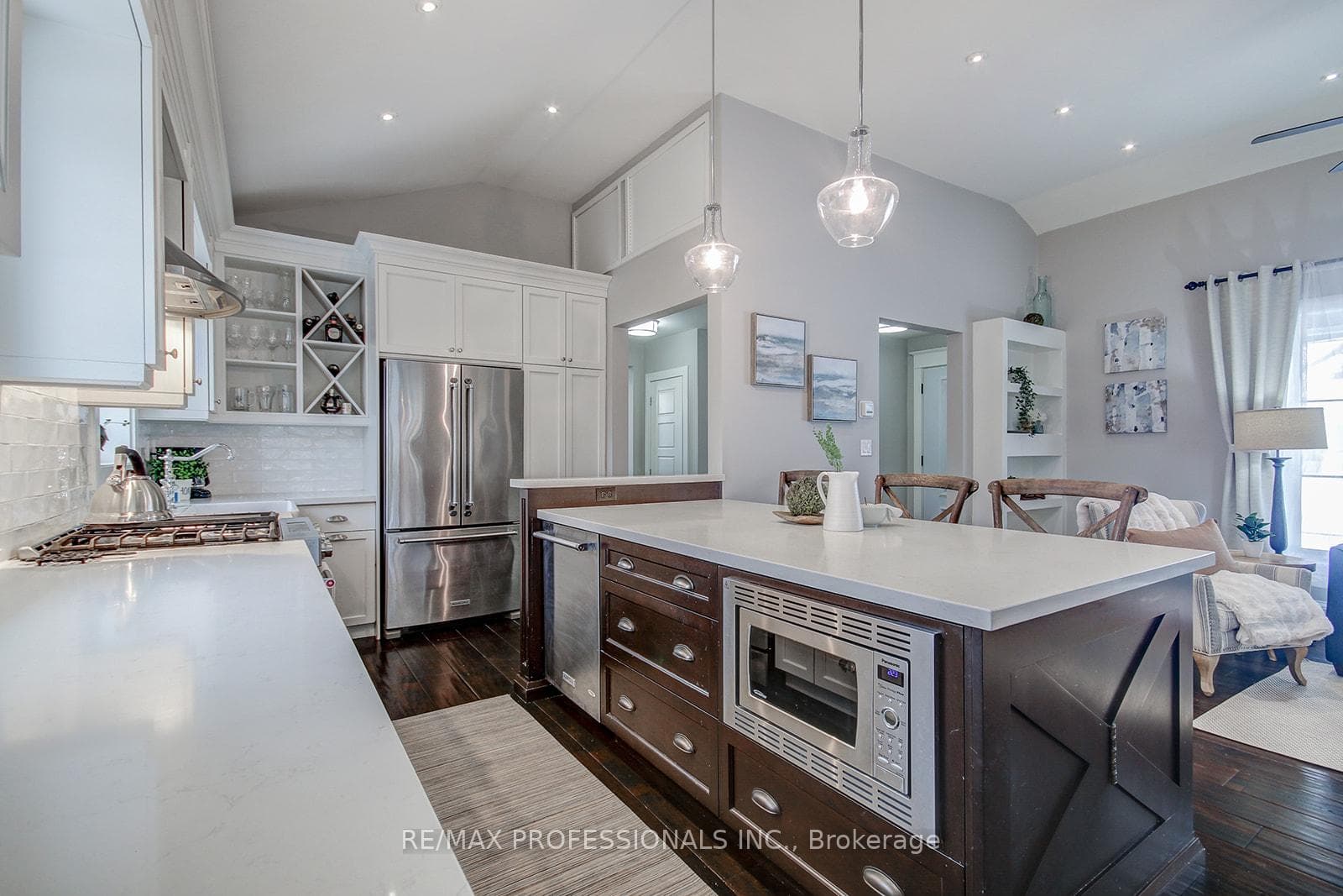 57 Odessa Avenue photo 16