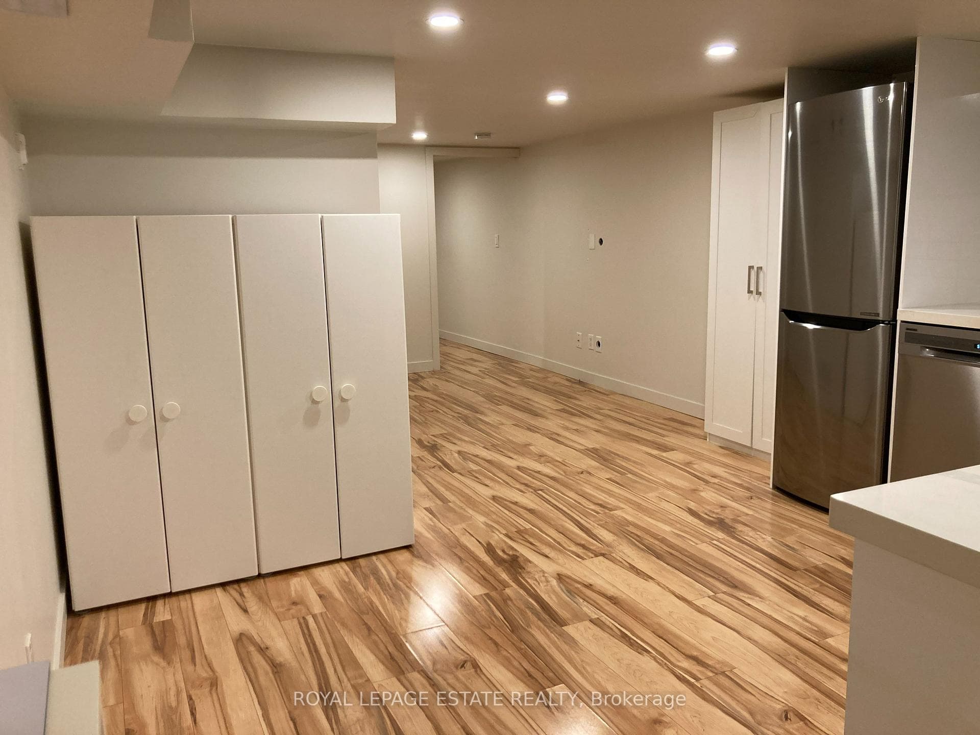 32 Pape Avenue Unit Bsmt photo 3
