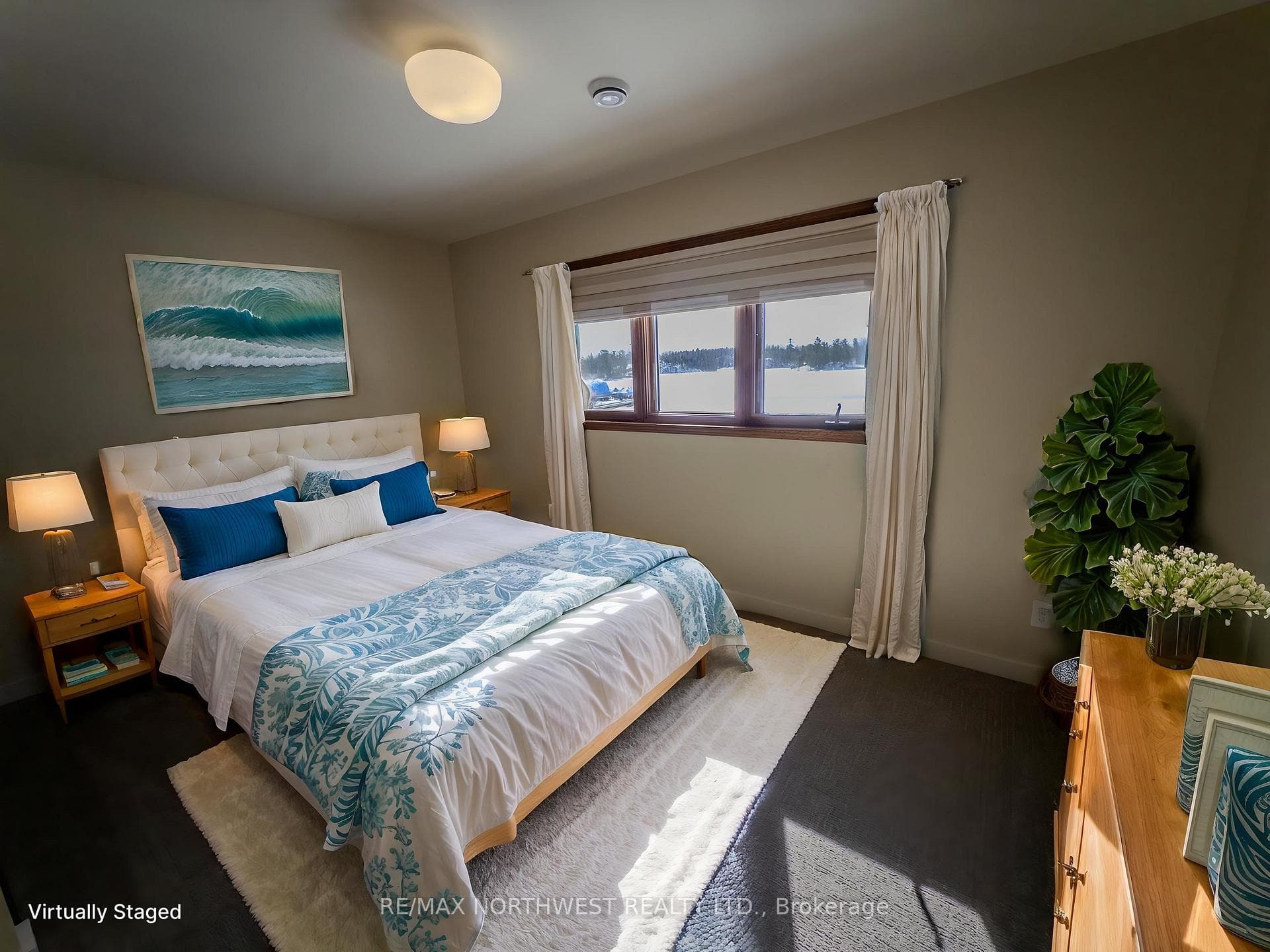 110 Lakeside Crescent photo 36