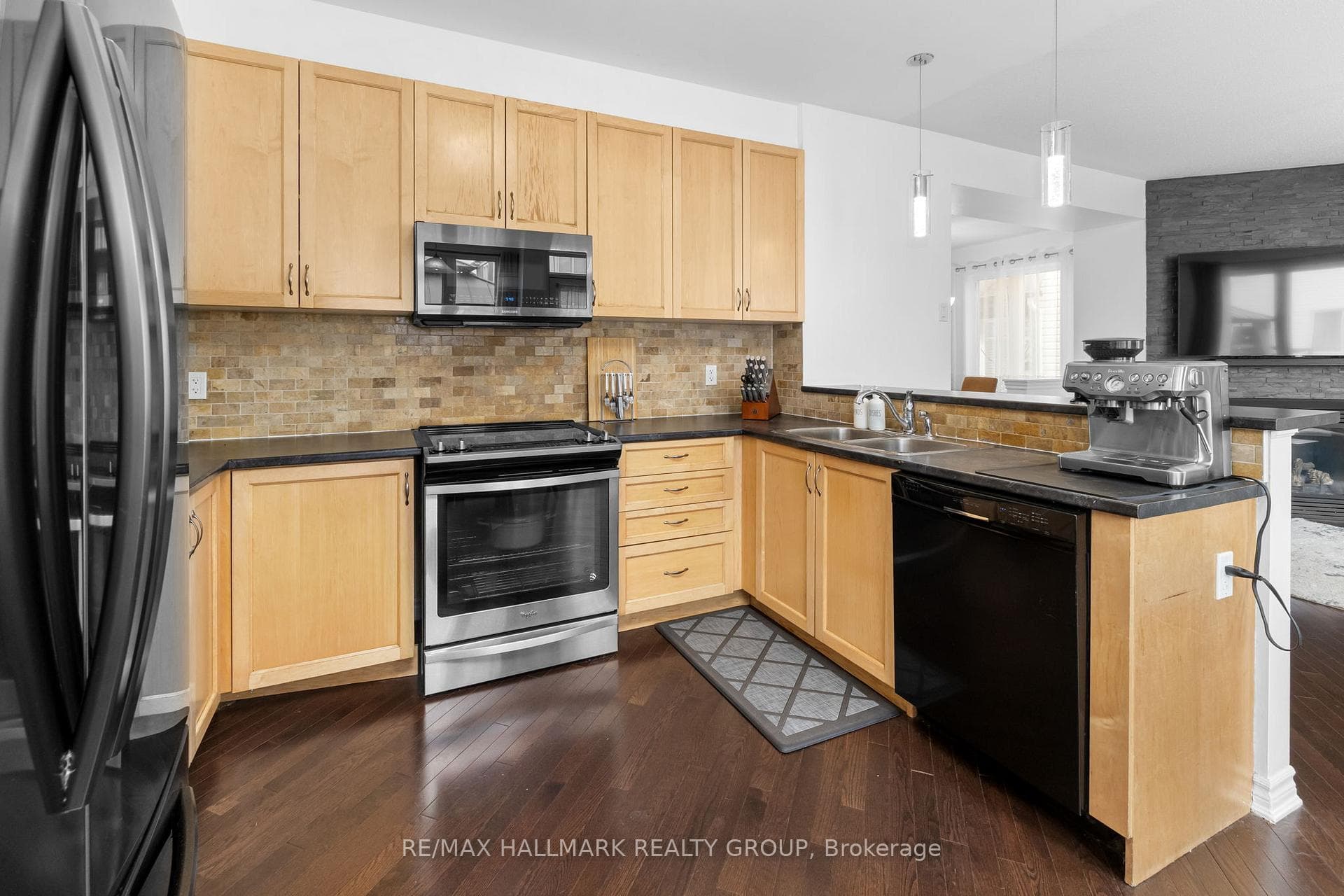 529 Dundonald Drive photo 16