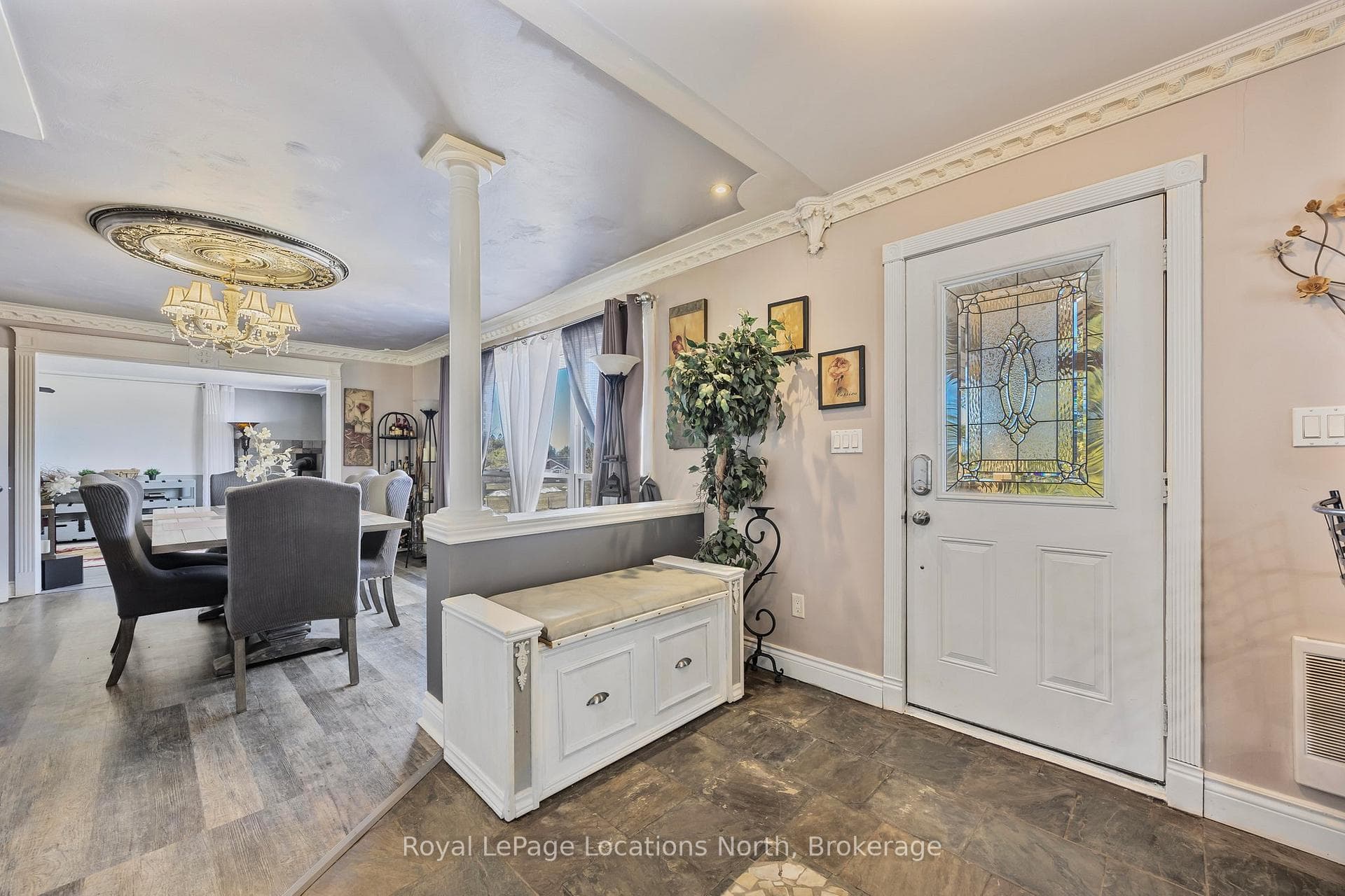 122656 Grey 9 Road photo 5