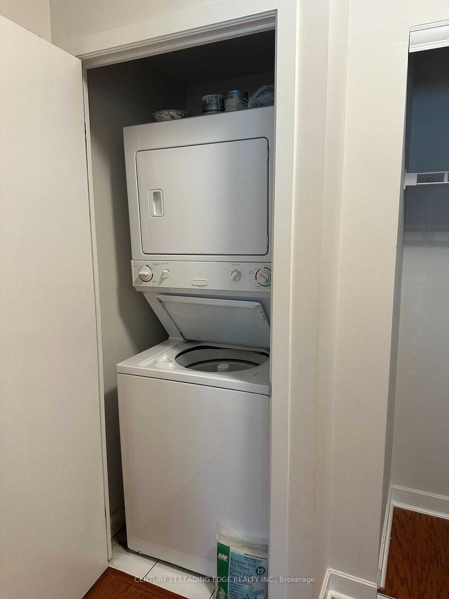 18 Harbour Street Unit 305 photo 11