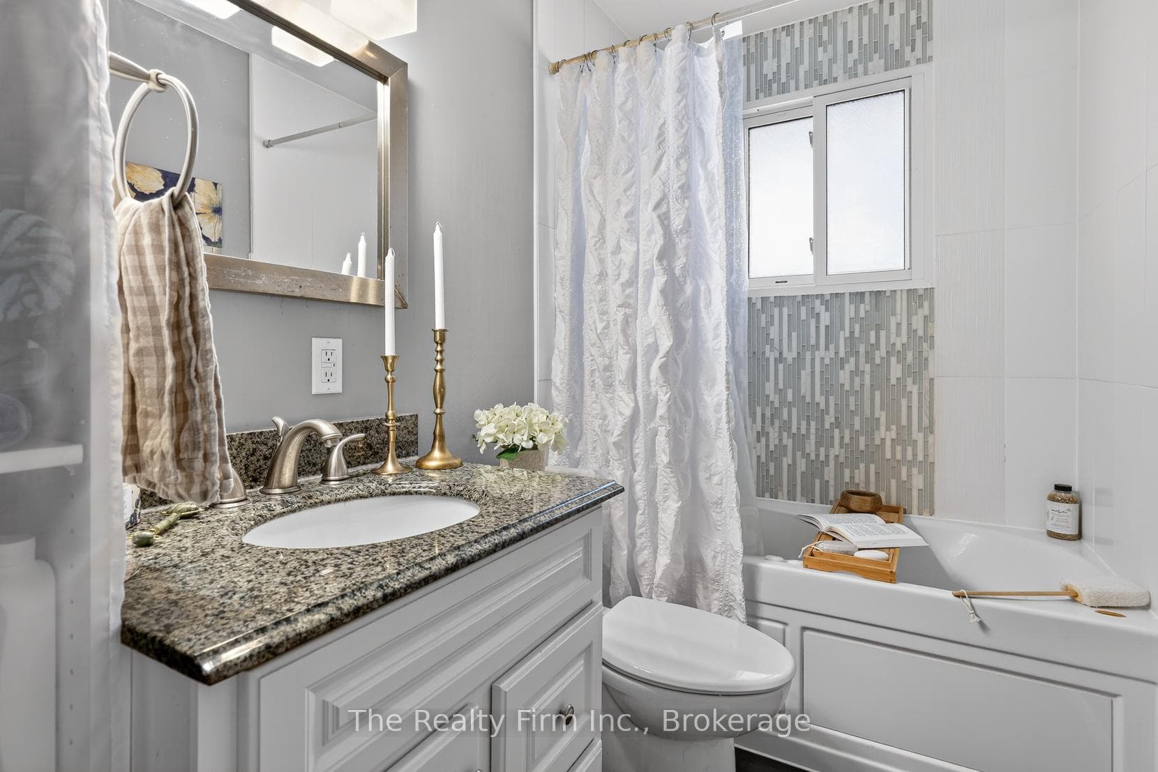 14 Linden Place photo 14